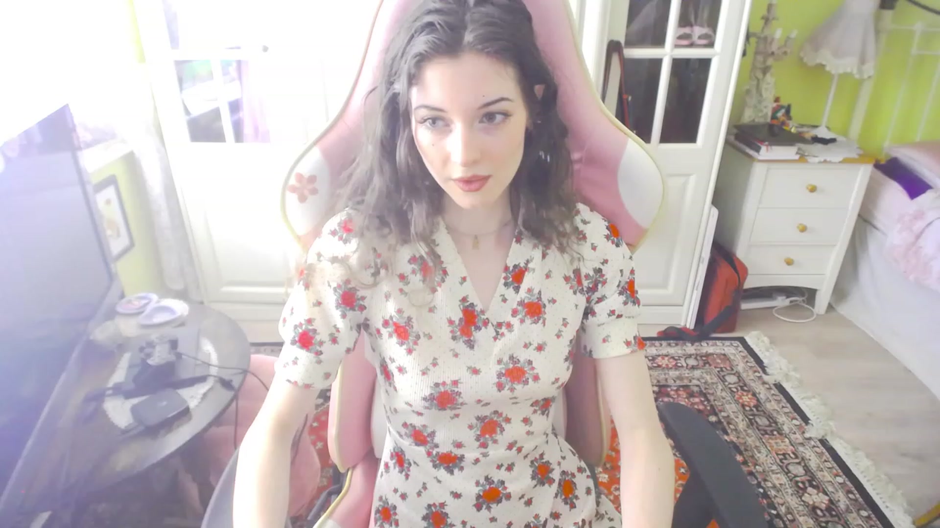 Gallery image thumbnail from viola__'s myfreecams stream on, 08/18/2023, 13:57 image 11 of 20