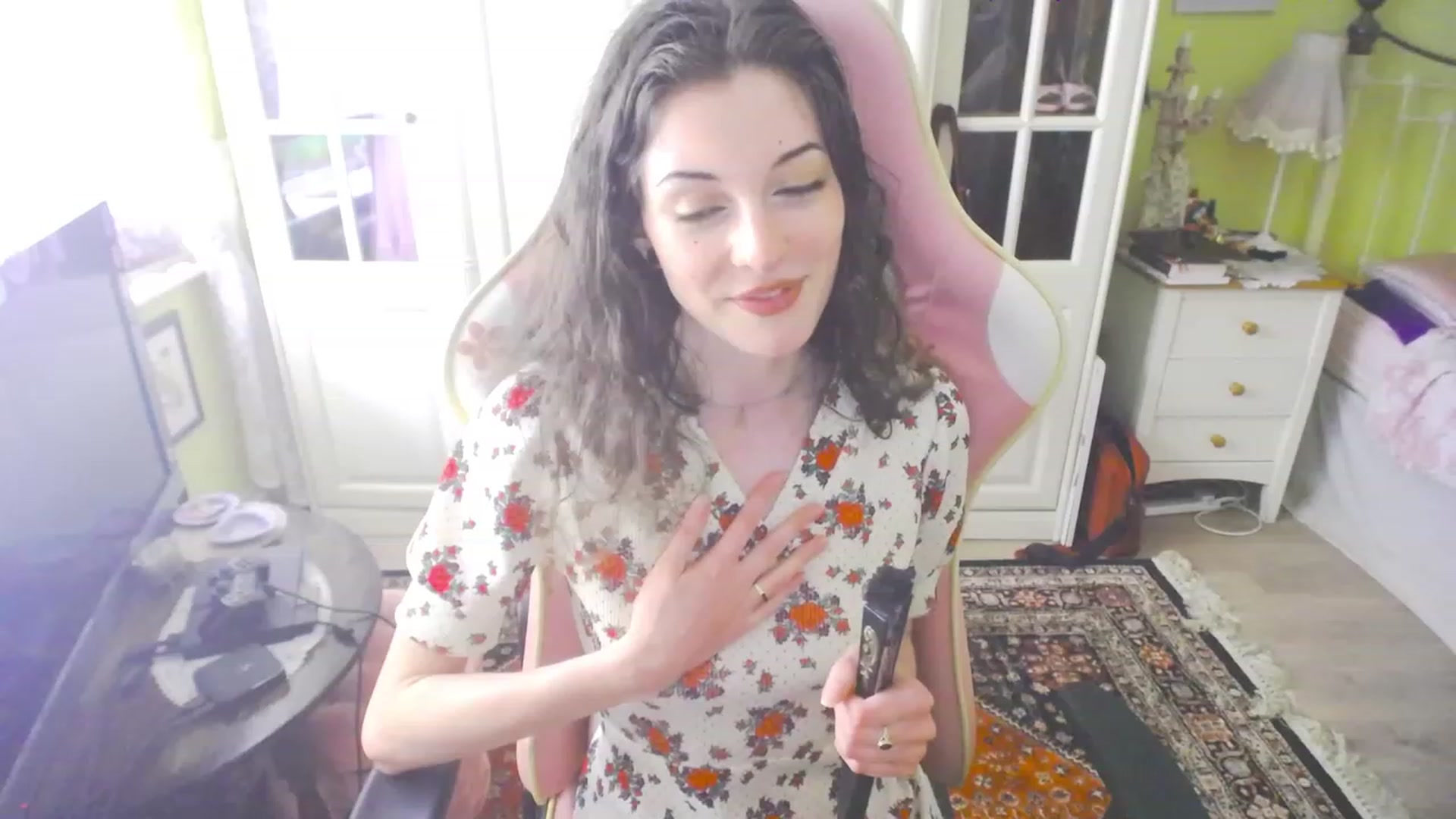 Gallery image thumbnail from viola__'s myfreecams stream on, 08/18/2023, 13:57 image 18 of 20