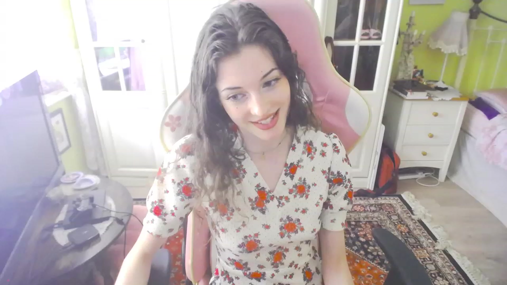 Gallery image thumbnail from viola__'s myfreecams stream on, 08/18/2023, 13:57 image 16 of 20
