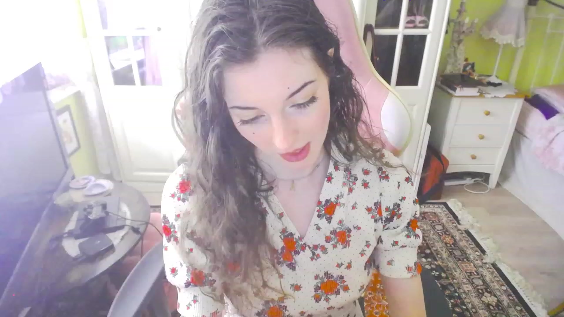 Gallery image thumbnail from viola__'s myfreecams stream on, 08/18/2023, 13:57 image 10 of 20