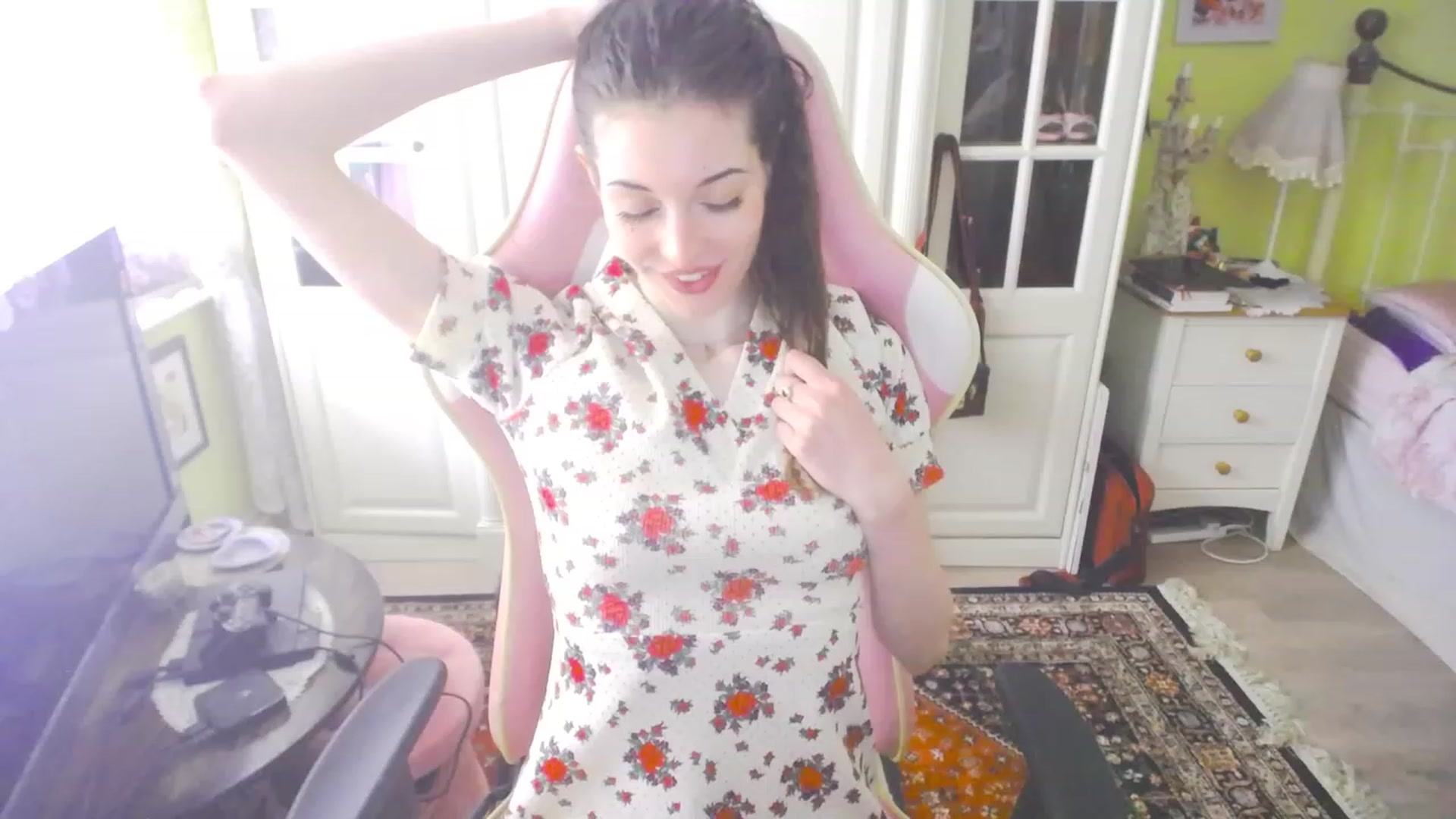 Gallery image thumbnail from viola__'s myfreecams stream on, 08/18/2023, 17:05 image 10 of 20