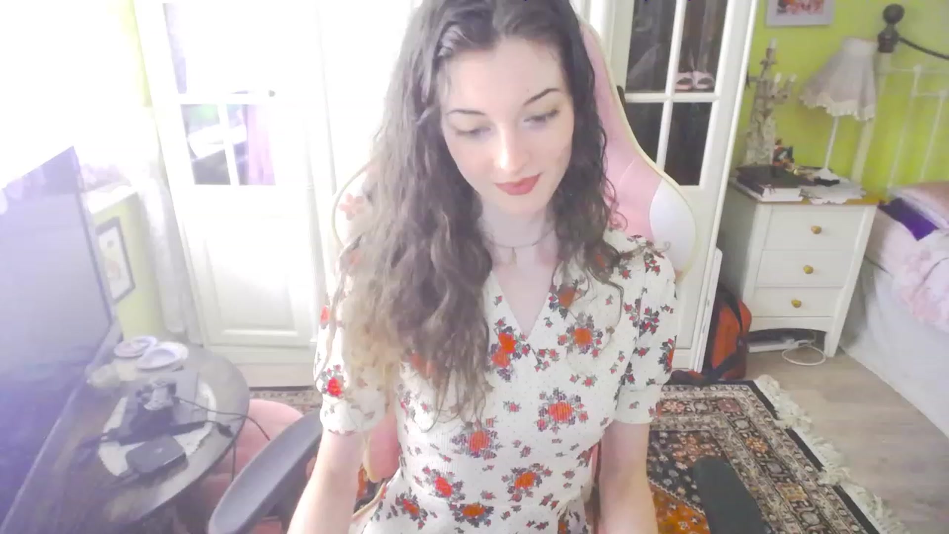 Gallery image thumbnail from viola__'s myfreecams stream on, 08/18/2023, 17:05 image 1 of 20