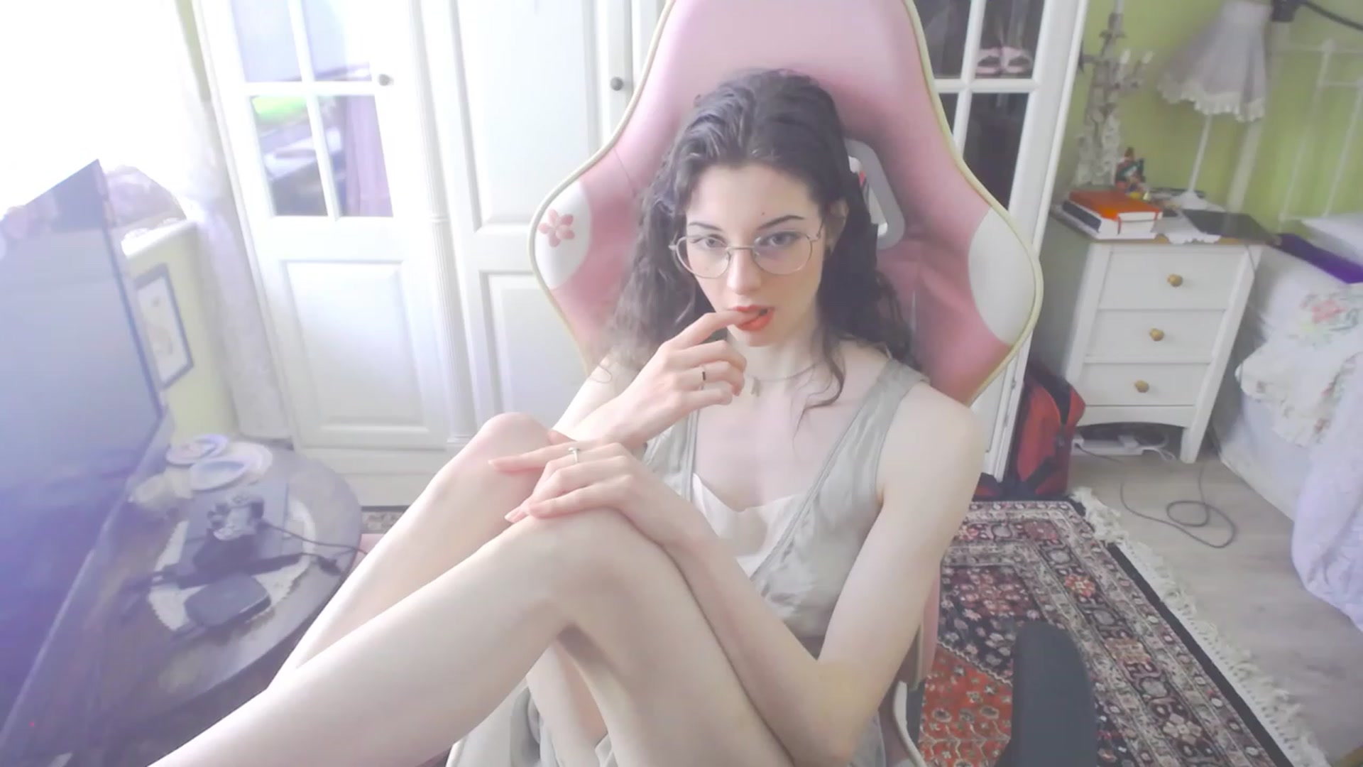 Gallery image thumbnail from viola__'s myfreecams stream on, 08/23/2023, 12:15 image 10 of 20