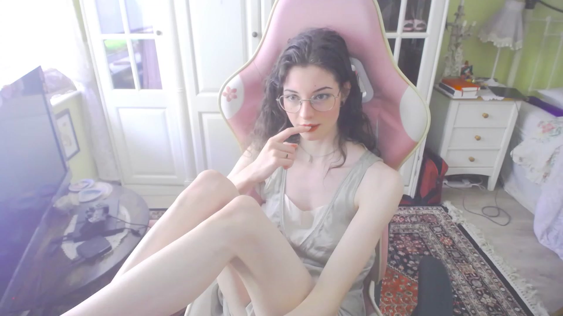 Gallery image thumbnail from viola__'s myfreecams stream on, 08/23/2023, 12:15 image 11 of 20