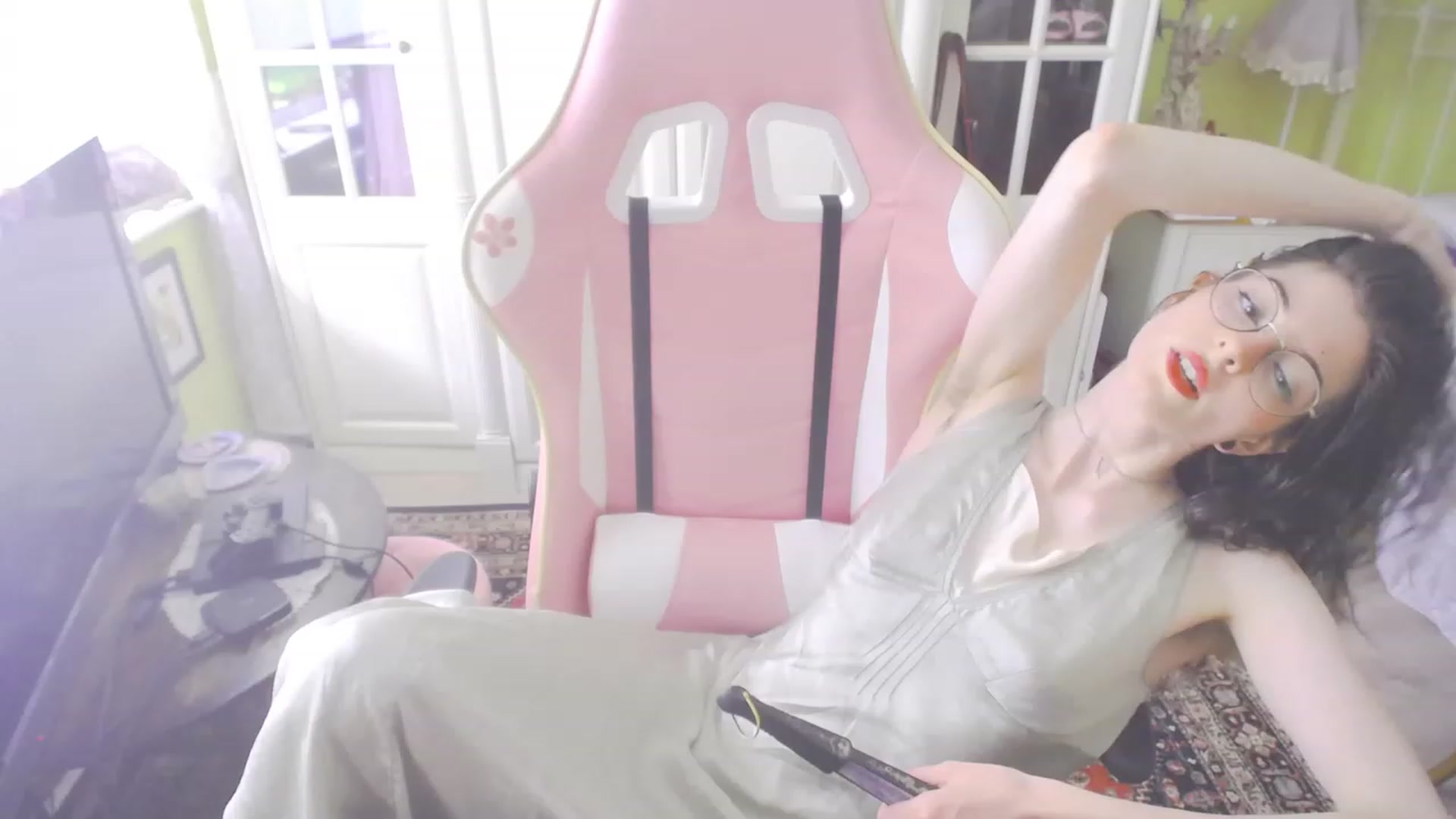 Gallery image thumbnail from viola__'s myfreecams stream on, 08/23/2023, 14:57 image 17 of 20