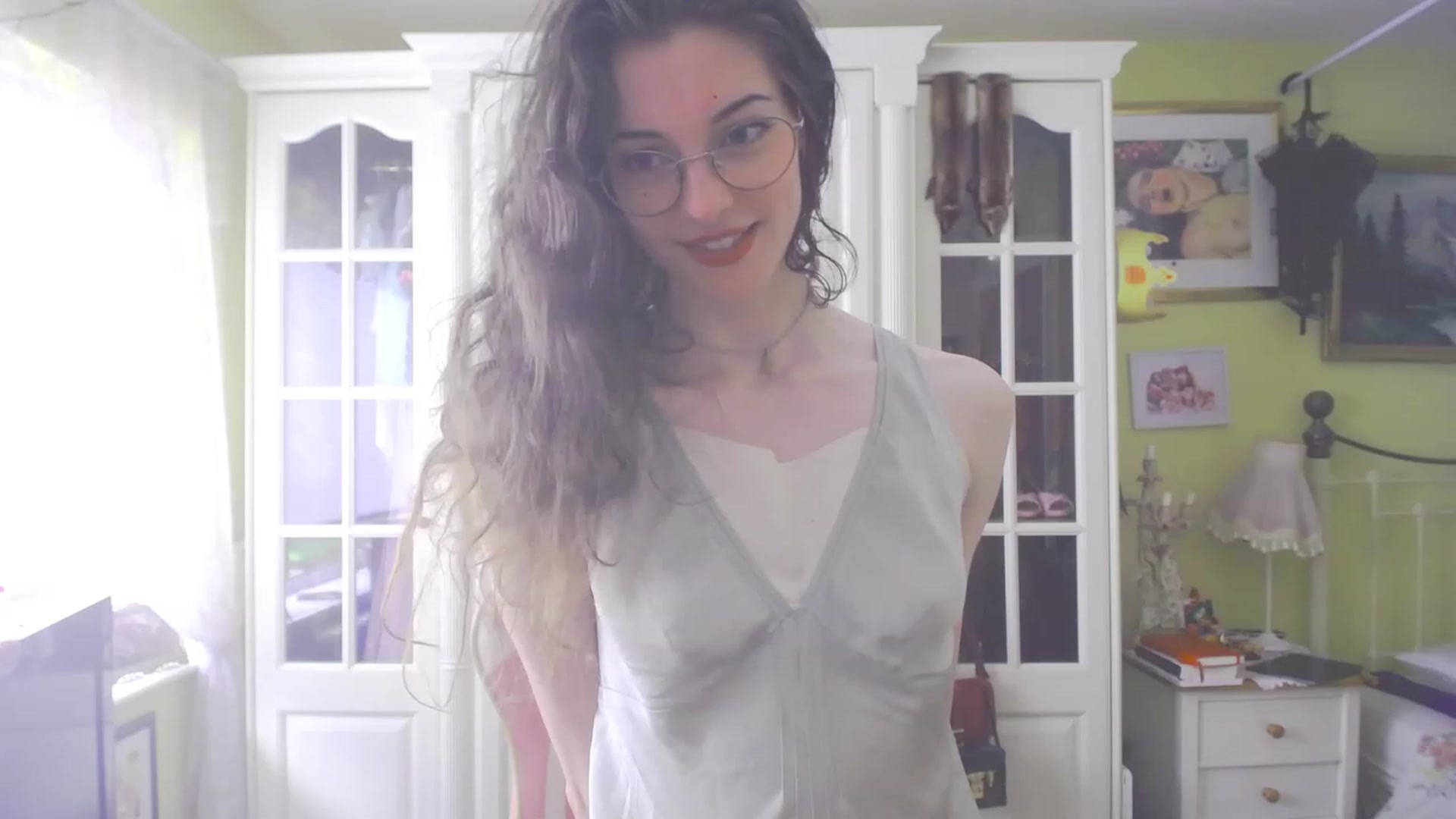 Gallery image thumbnail from viola__'s myfreecams stream on, 08/23/2023, 14:57 image 19 of 20