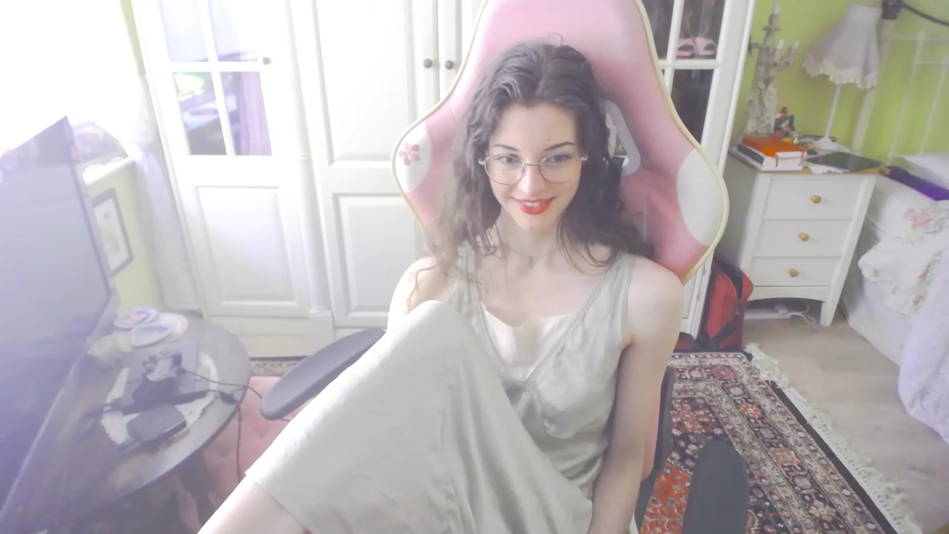 Gallery image thumbnail from viola__'s myfreecams stream on, 08/23/2023, 14:57 image 1 of 20