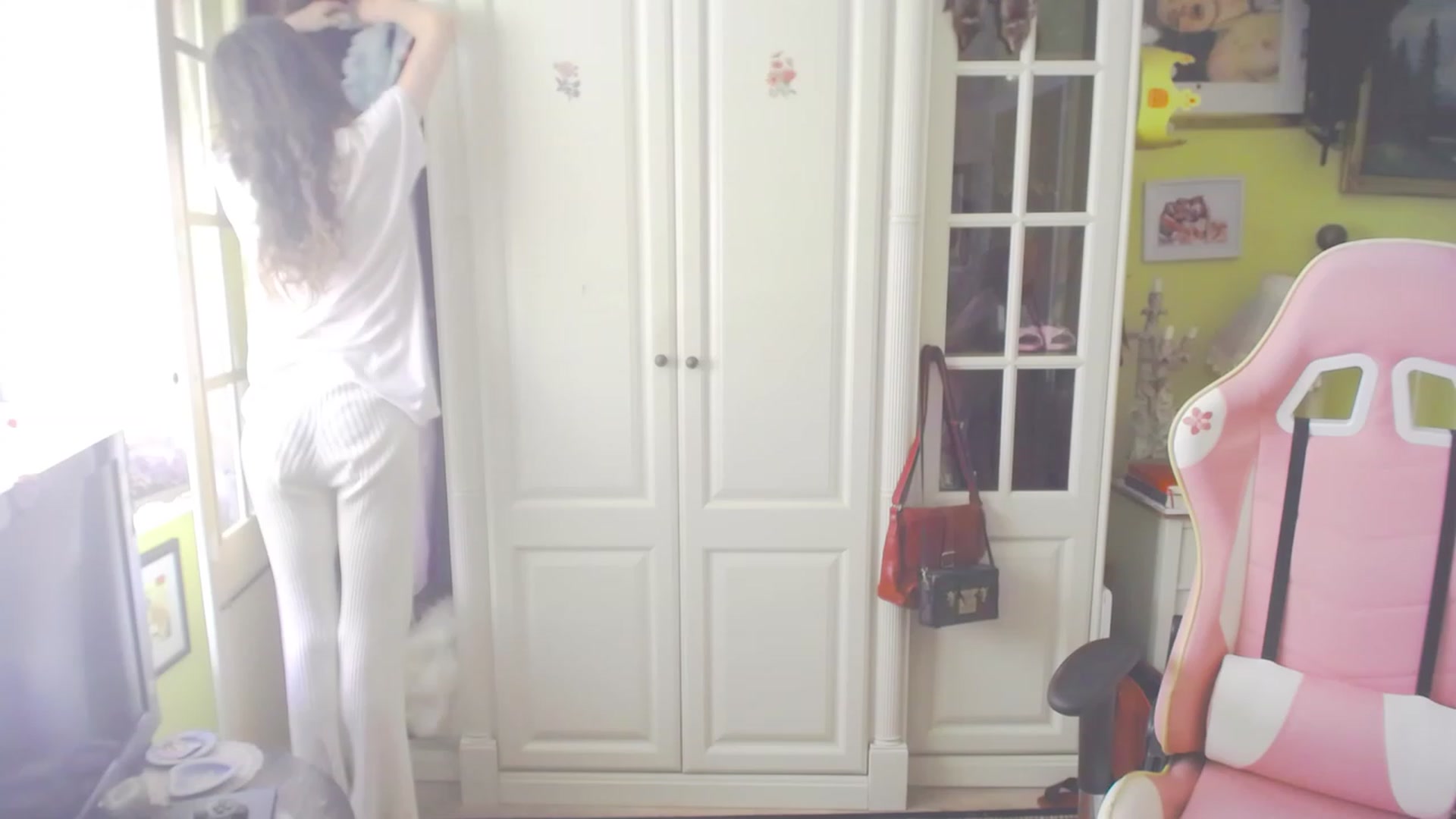 Gallery image thumbnail from viola__'s myfreecams stream on, 08/24/2023, 15:31 image 2 of 20