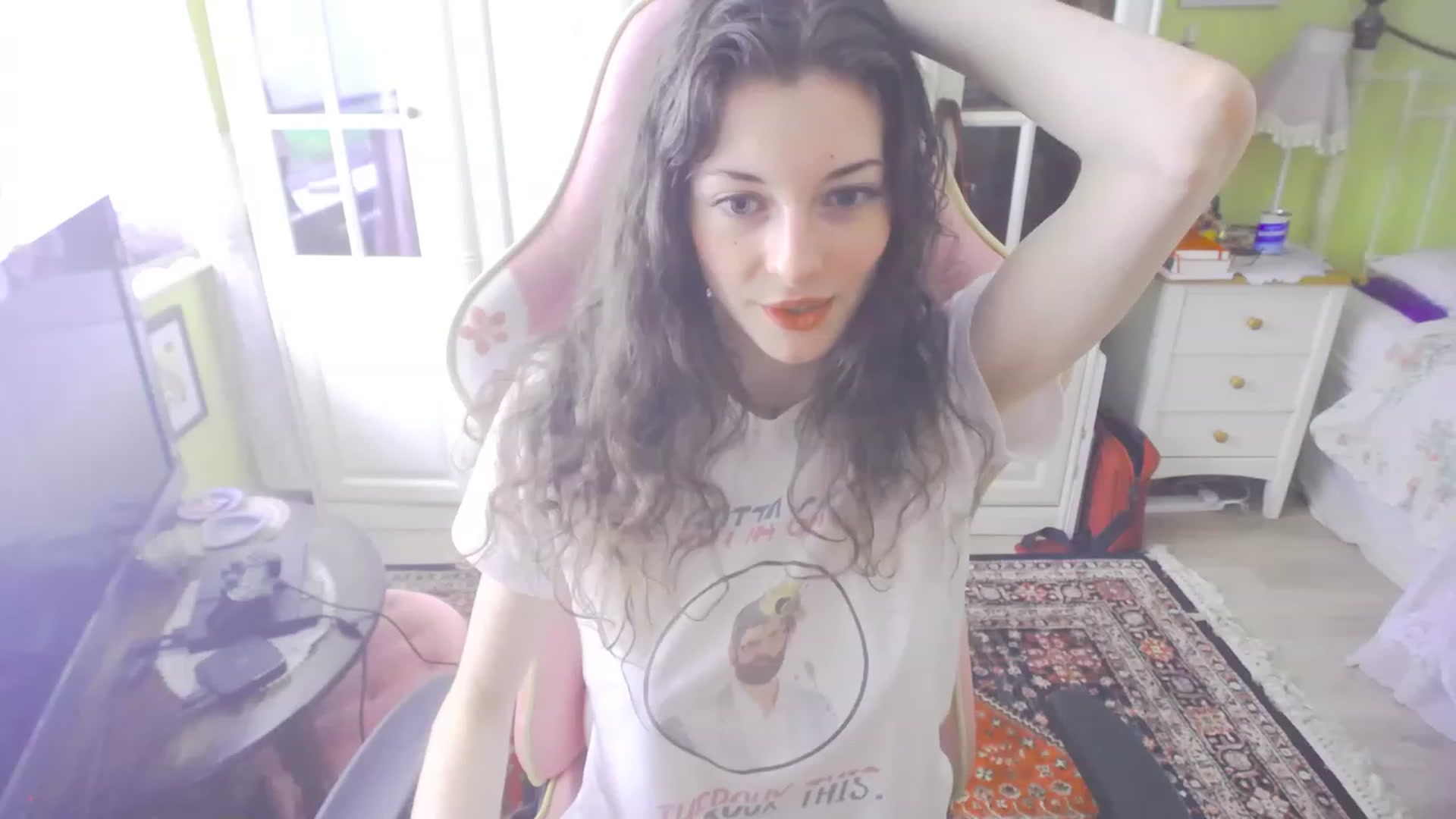 Gallery image thumbnail from viola__'s myfreecams stream on, 08/24/2023, 15:31 image 1 of 20