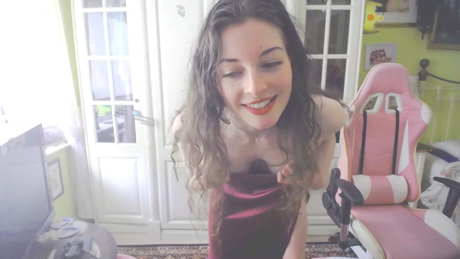 Gallery image thumbnail from viola__'s myfreecams stream on, 08/24/2023, 15:31 image 9 of 20