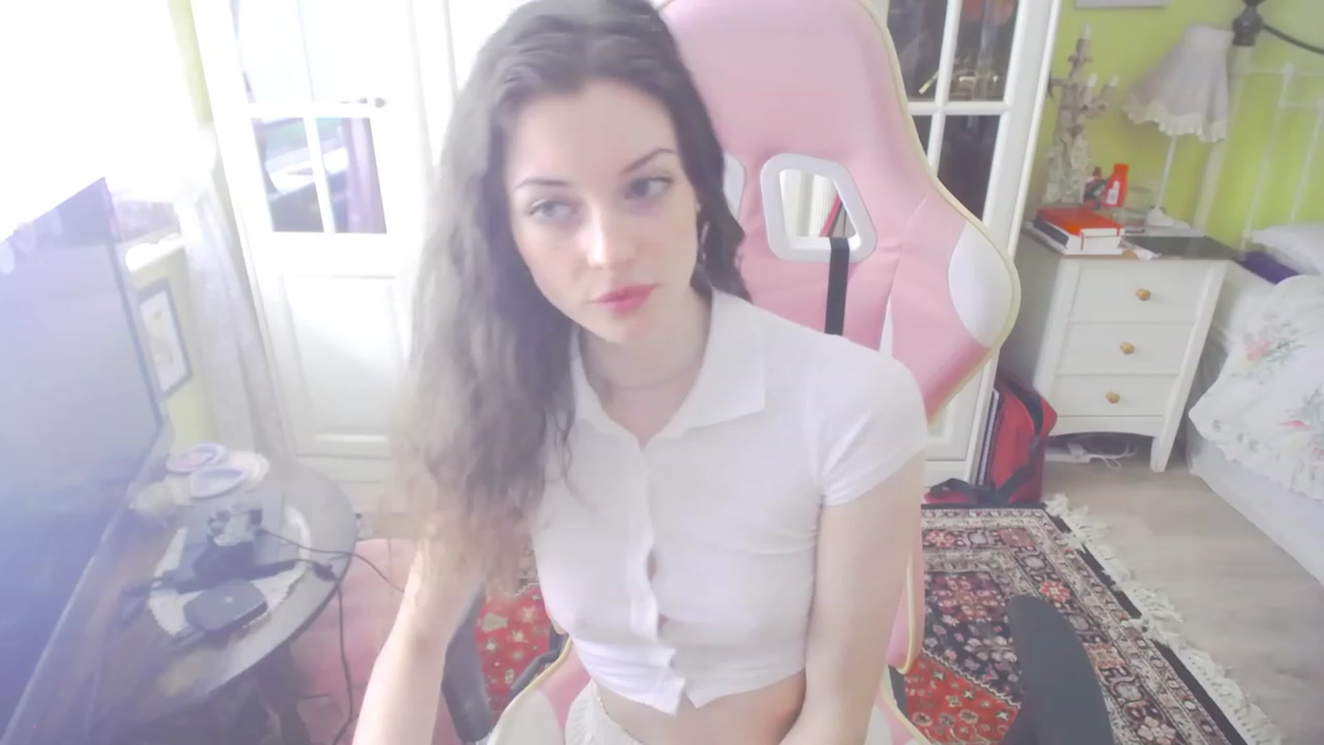 Gallery image thumbnail from viola__'s myfreecams stream on, 08/25/2023, 12:31 image 1 of 20