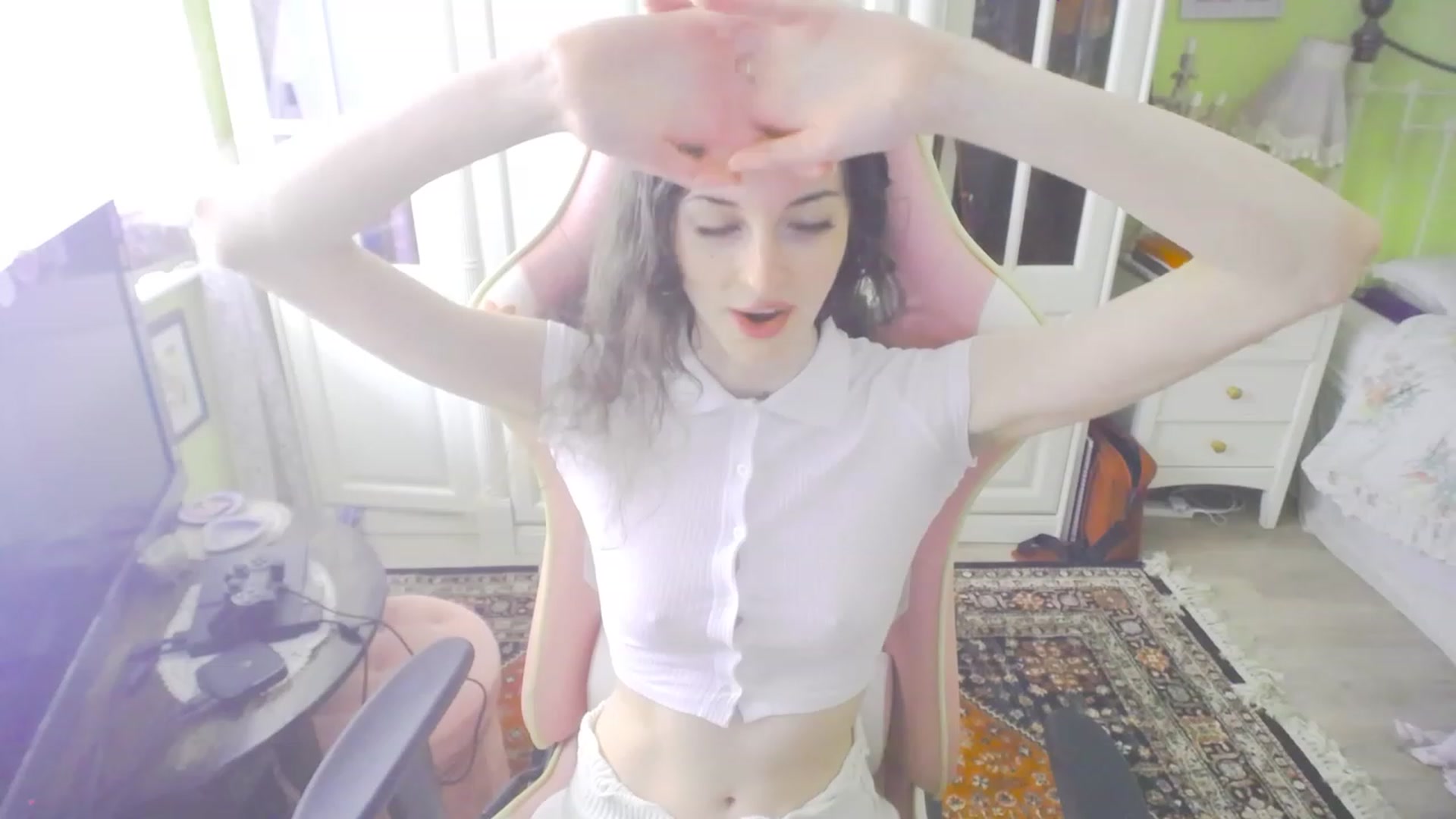 Gallery image thumbnail from viola__'s myfreecams stream on, 08/25/2023, 14:53 image 15 of 20