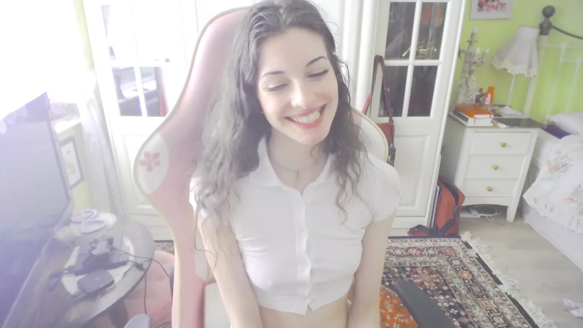 Gallery image thumbnail from viola__'s myfreecams stream on, 08/25/2023, 15:26 image 16 of 20