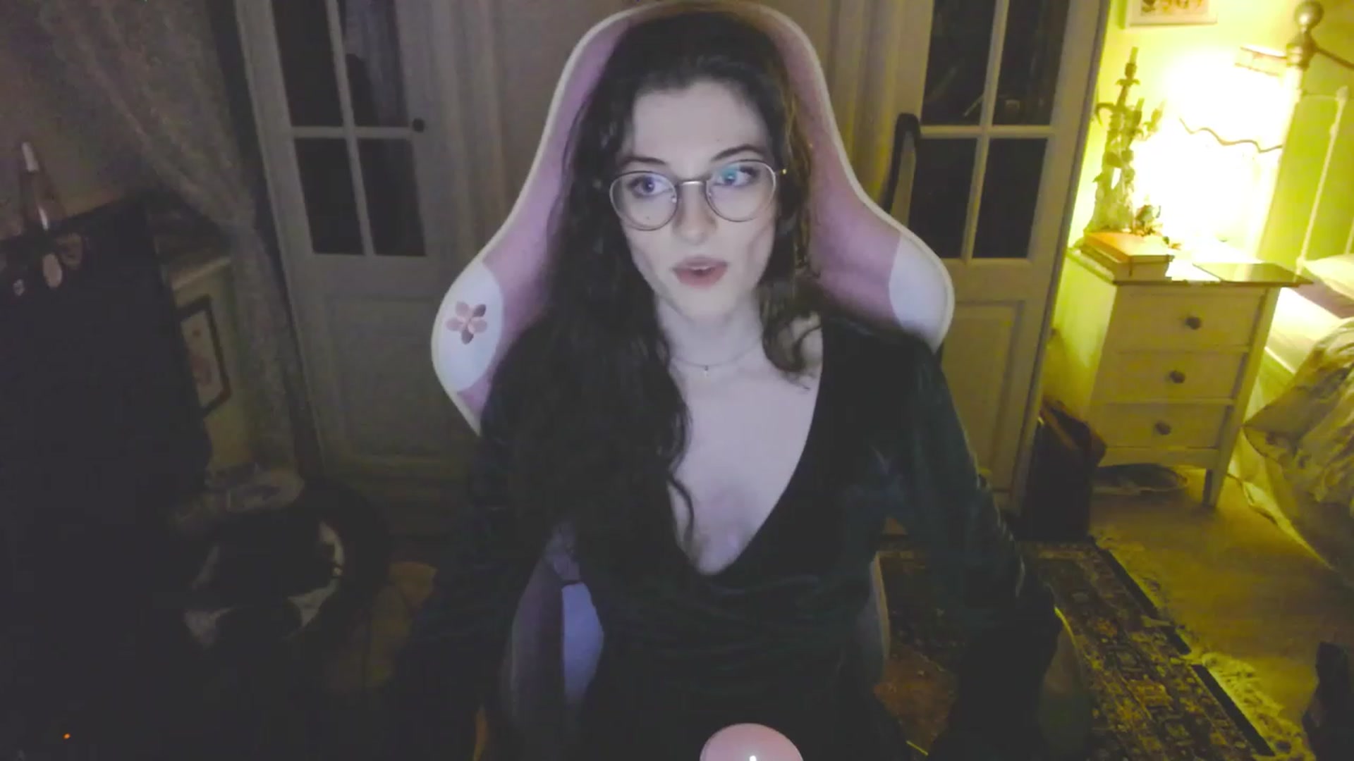 Gallery image thumbnail from viola__'s myfreecams stream on, 08/25/2023, 20:29 image 18 of 20