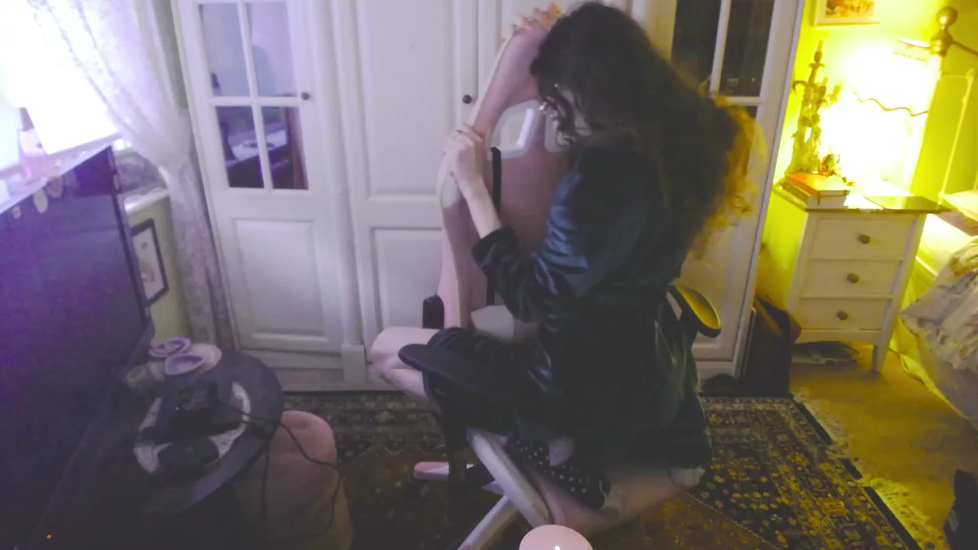 Gallery image thumbnail from viola__'s myfreecams stream on, 08/25/2023, 20:29 image 6 of 20