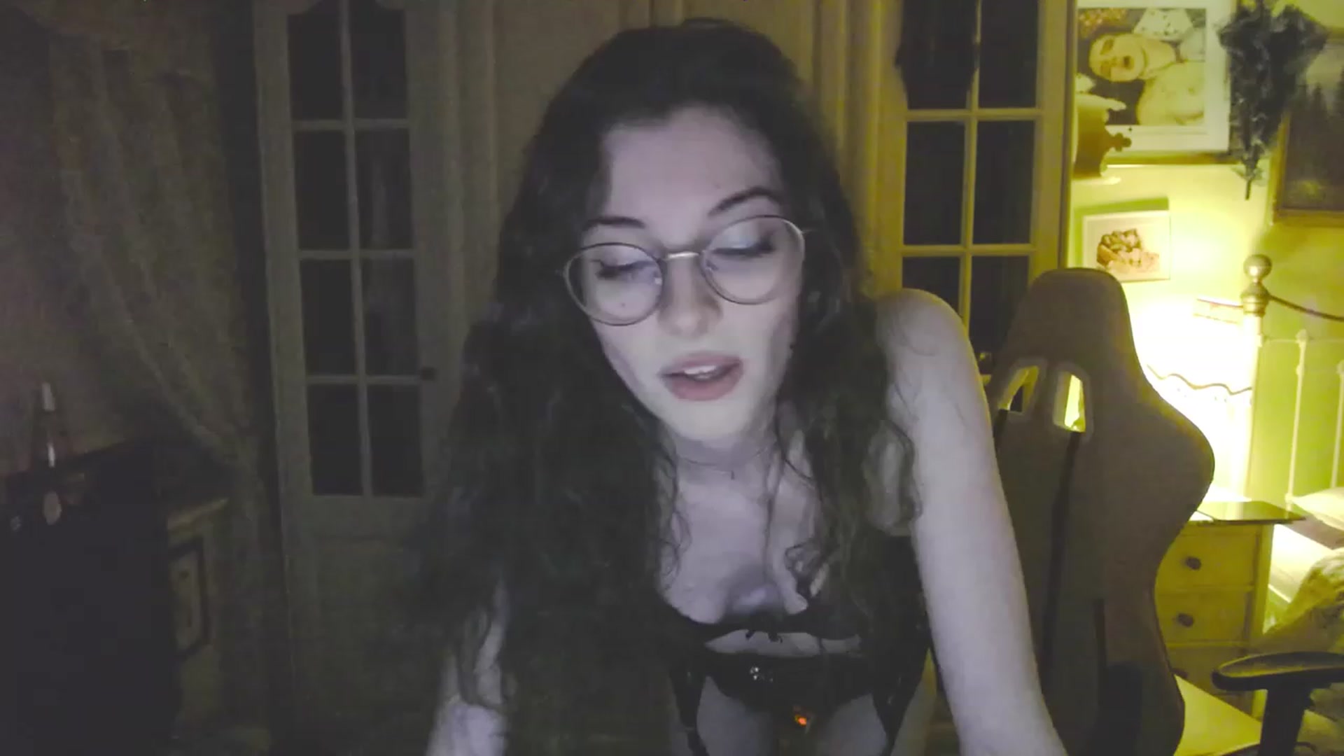 Gallery image thumbnail from viola__'s myfreecams stream on, 08/25/2023, 22:35 image 20 of 20