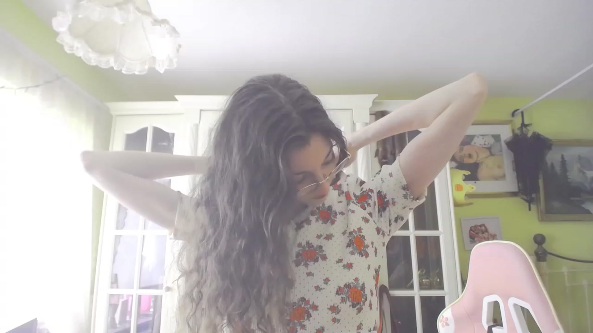 Gallery image thumbnail from viola__'s myfreecams stream on, 09/01/2023, 15:12 image 19 of 20