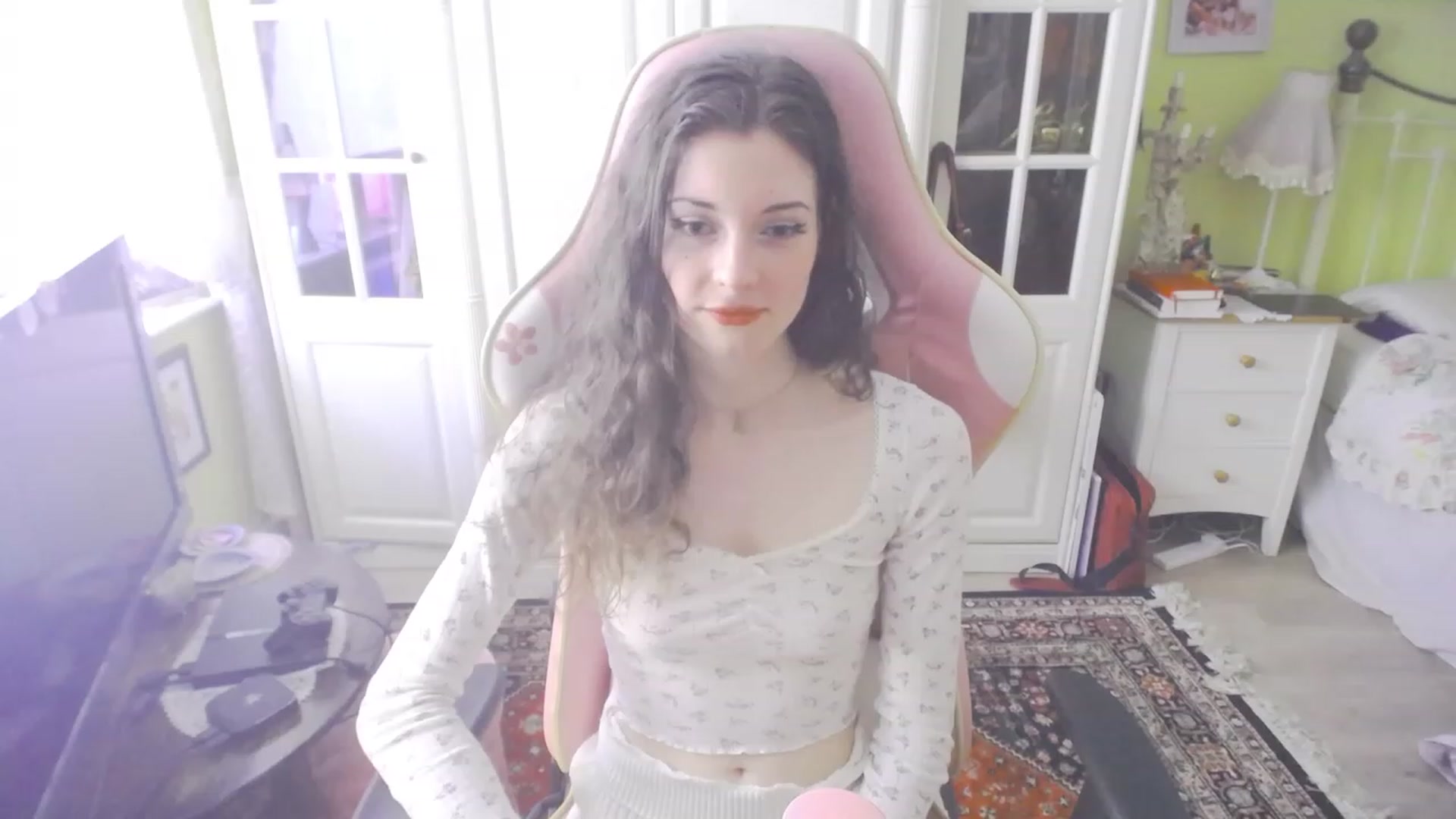 Gallery image thumbnail from viola__'s myfreecams stream on, 09/06/2023, 12:11 image 6 of 20