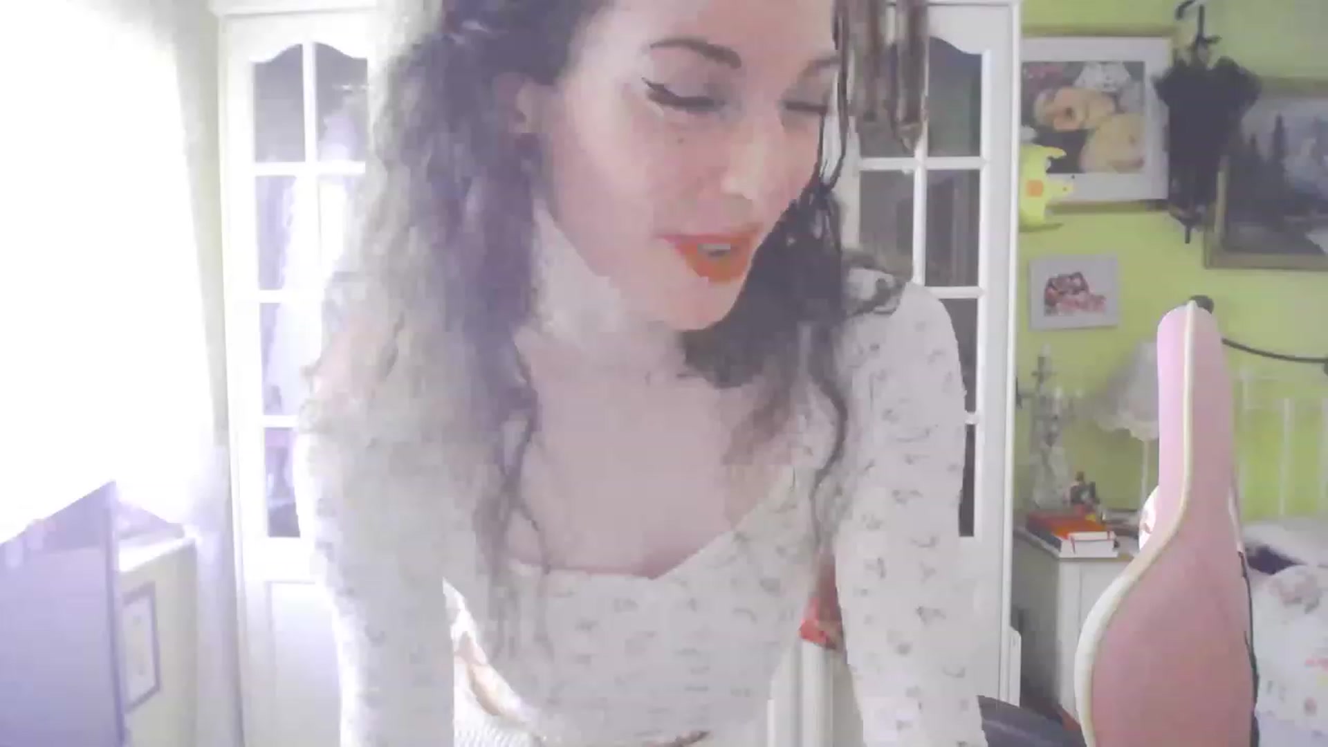 Gallery image thumbnail from viola__'s myfreecams stream on, 09/06/2023, 12:11 image 19 of 20