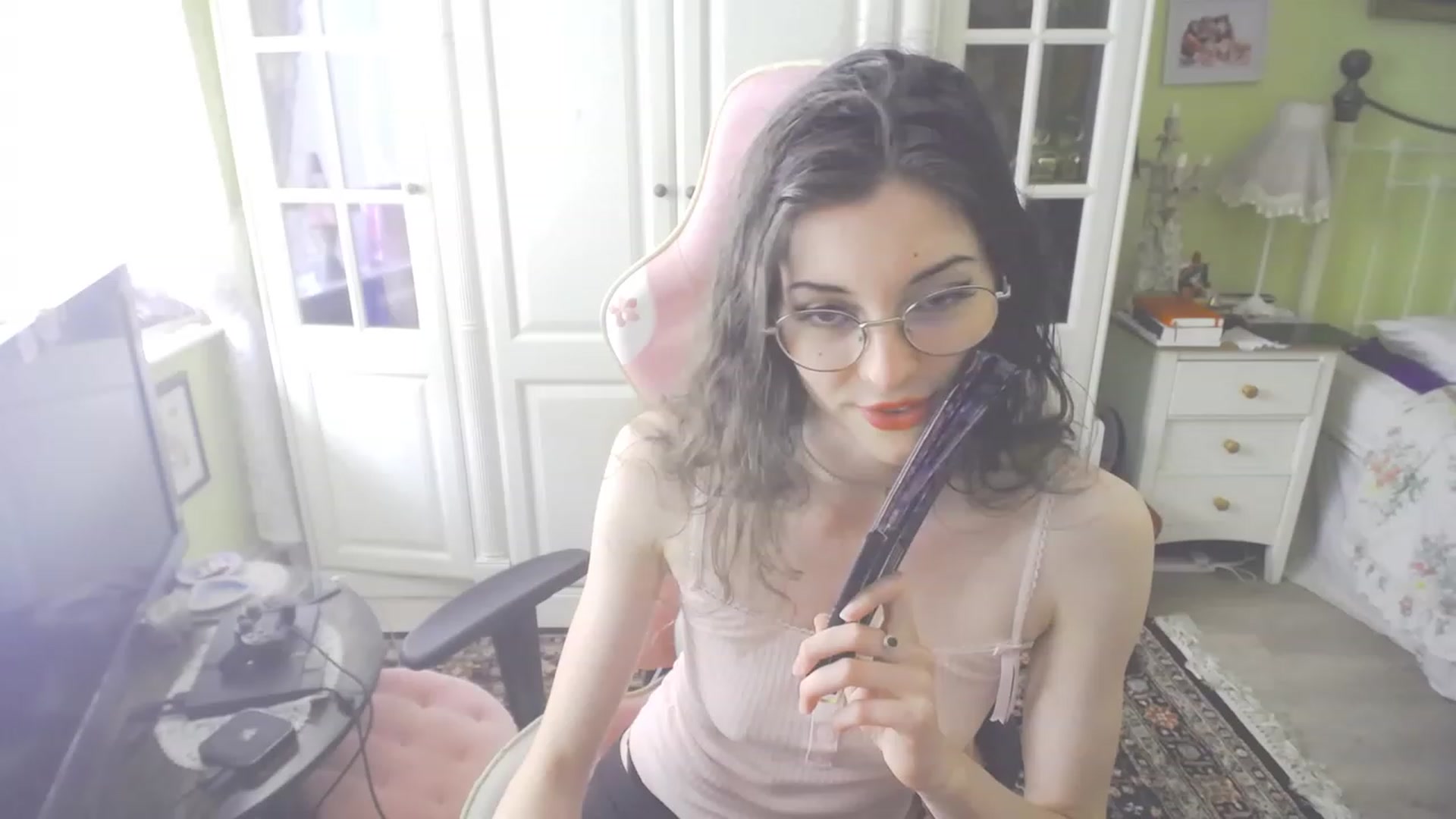 Gallery image thumbnail from viola__'s myfreecams stream on, 09/07/2023, 14:55 image 12 of 20