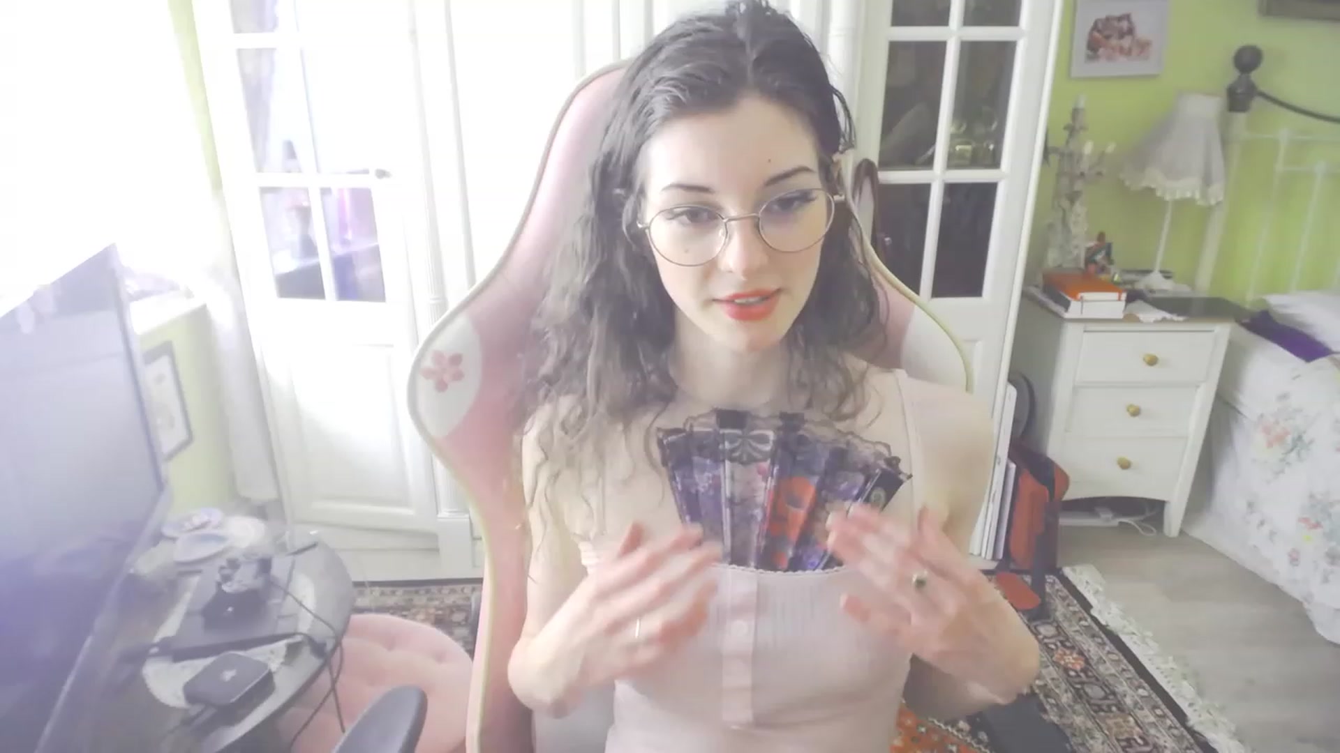 Gallery image thumbnail from viola__'s myfreecams stream on, 09/07/2023, 14:55 image 17 of 20