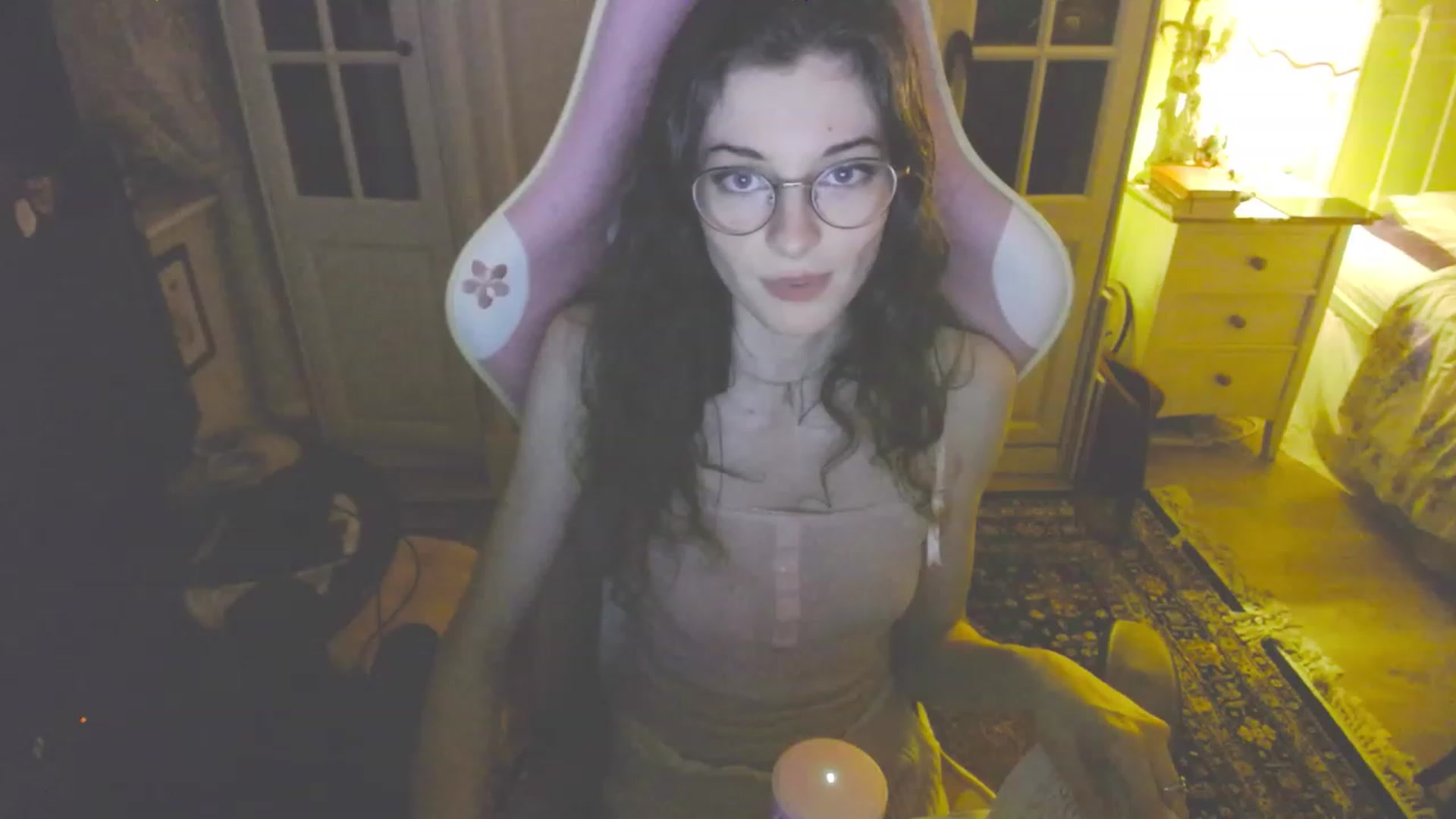 Gallery image thumbnail from viola__'s myfreecams stream on, 09/07/2023, 22:13 image 19 of 20