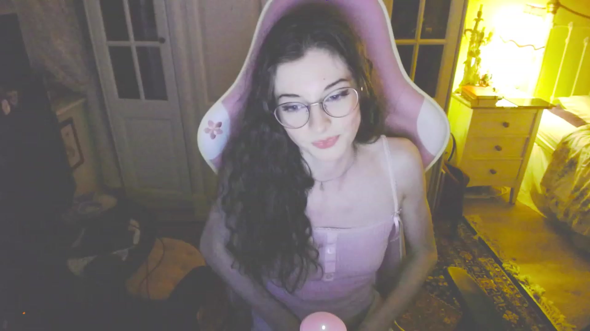 Gallery image thumbnail from viola__'s myfreecams stream on, 09/07/2023, 22:13 image 2 of 20