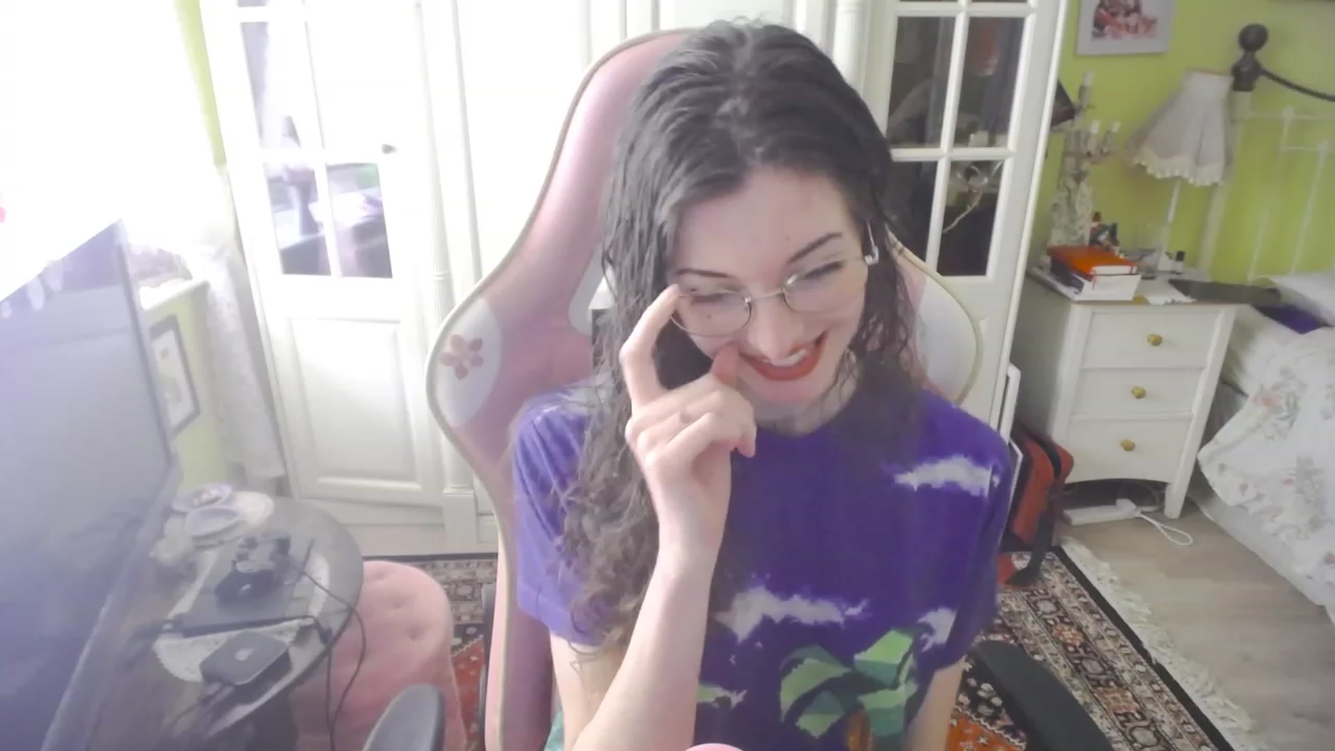 Gallery image thumbnail from viola__'s myfreecams stream on, 09/20/2023, 16:07 image 15 of 20