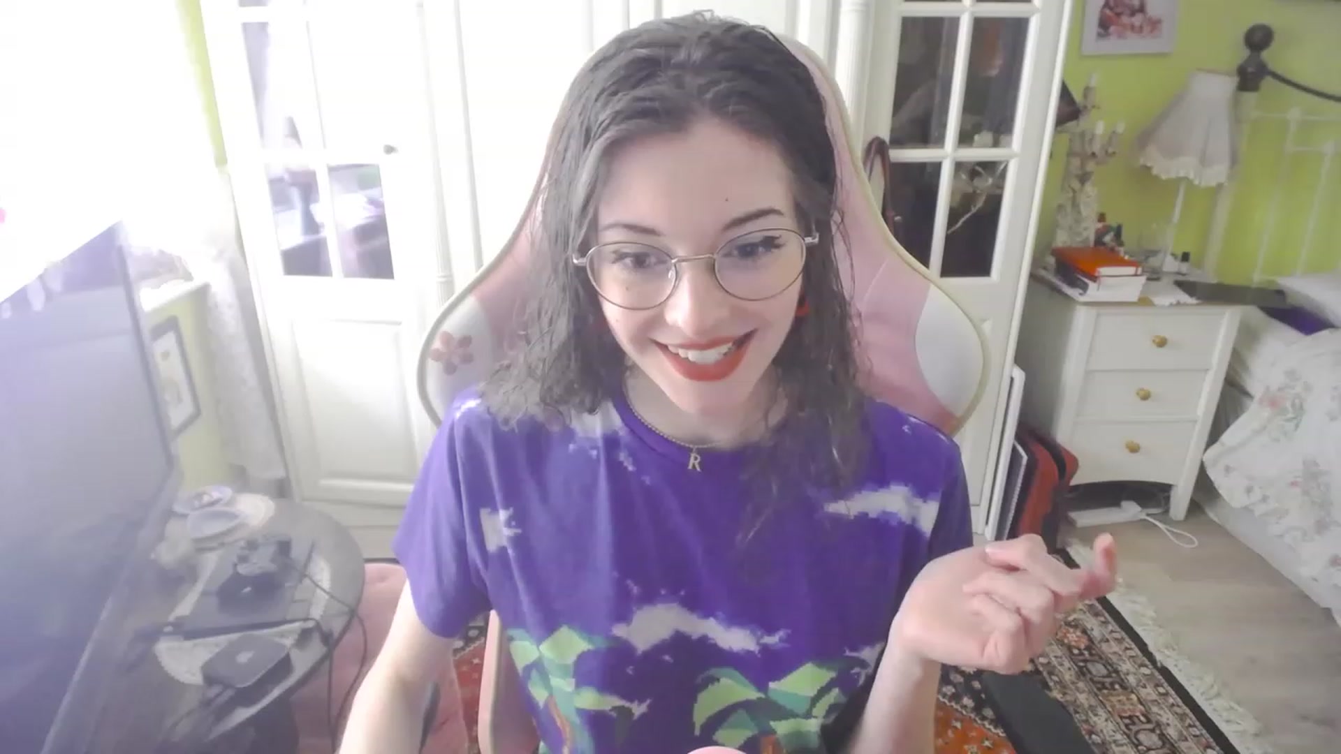 Gallery image thumbnail from viola__'s myfreecams stream on, 09/20/2023, 16:07 image 10 of 20