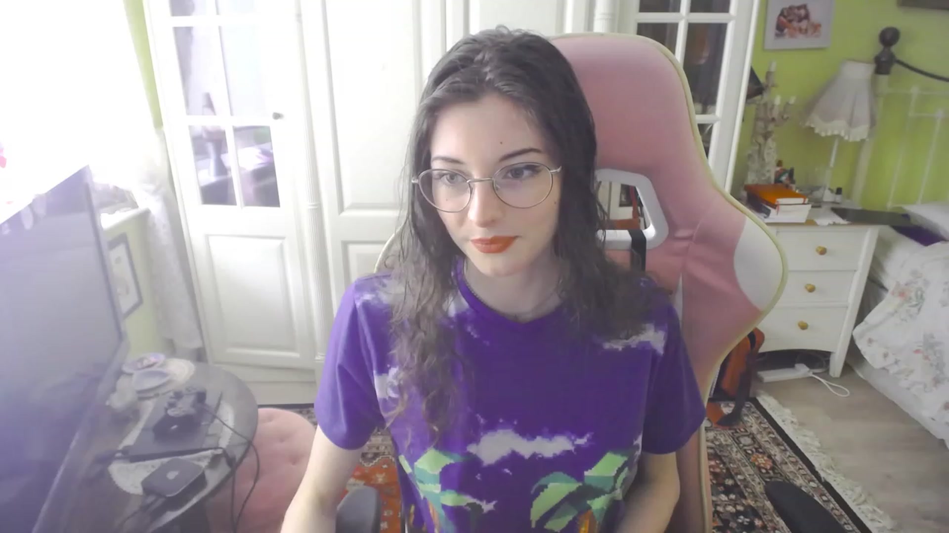 Gallery image thumbnail from viola__'s myfreecams stream on, 09/20/2023, 16:07 image 20 of 20