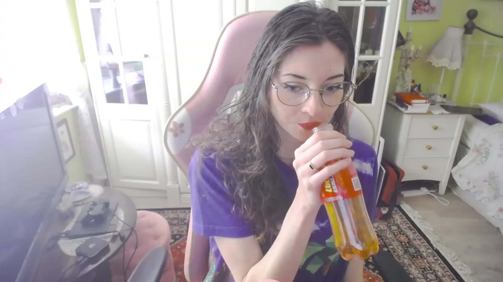 Gallery image thumbnail from viola__'s myfreecams stream on, 09/20/2023, 16:07 image 16 of 20