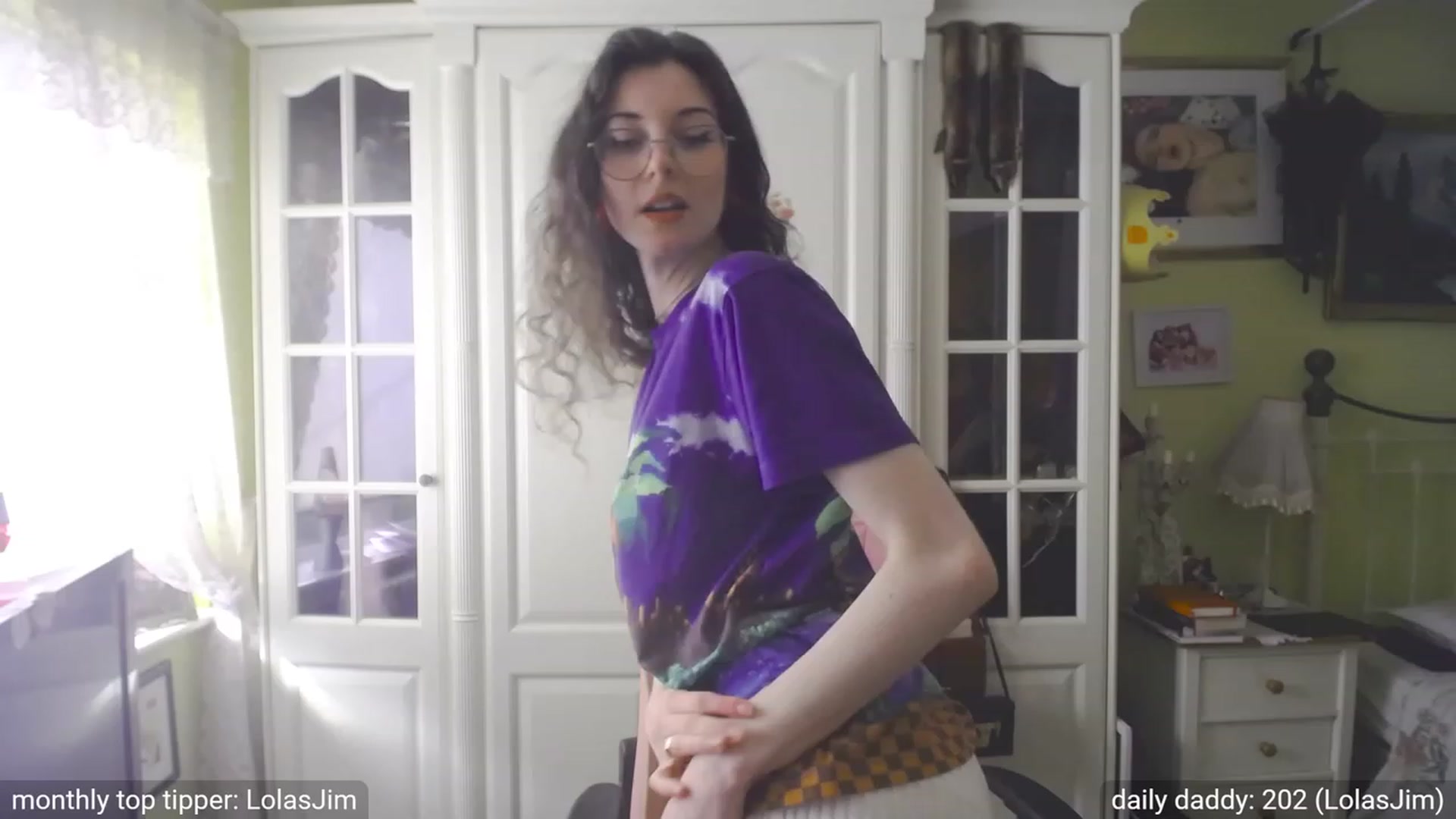 Gallery image thumbnail from viola__'s myfreecams stream on, 09/20/2023, 17:05 image 9 of 20