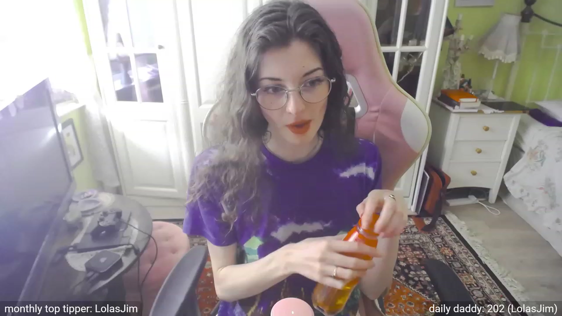 Gallery image thumbnail from viola__'s myfreecams stream on, 09/20/2023, 17:05 image 8 of 20