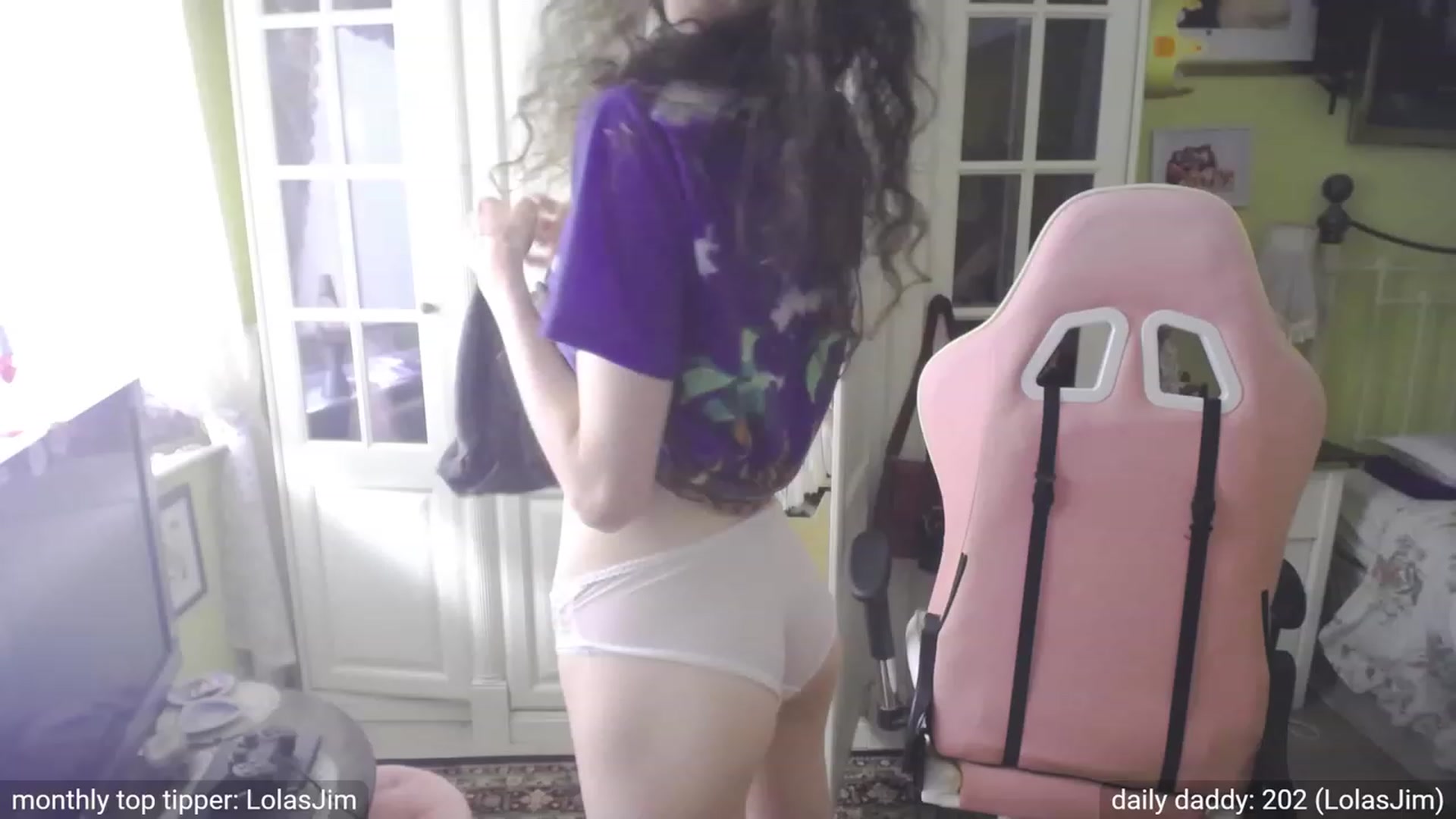 Gallery image thumbnail from viola__'s myfreecams stream on, 09/20/2023, 17:05 image 3 of 20