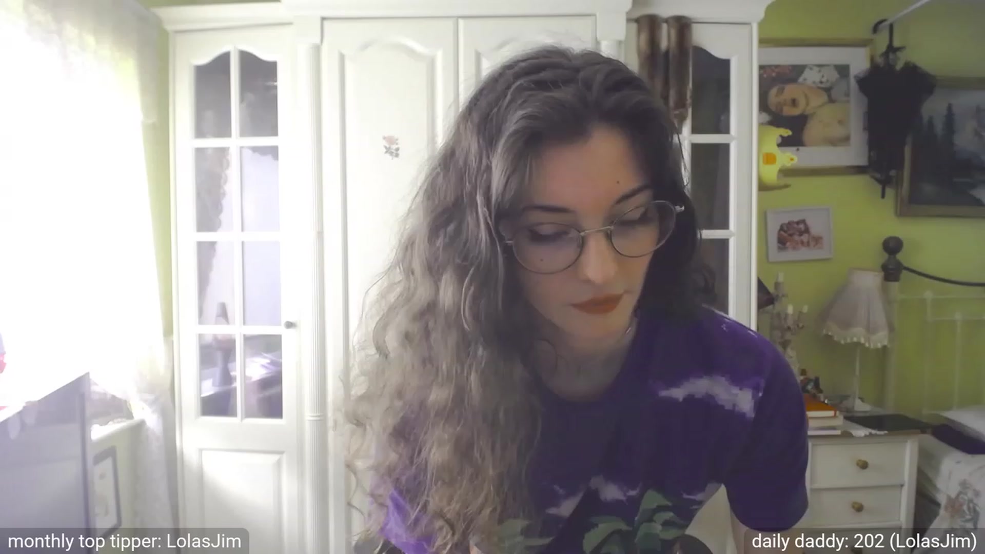 Gallery image thumbnail from viola__'s myfreecams stream on, 09/20/2023, 17:05 image 11 of 20