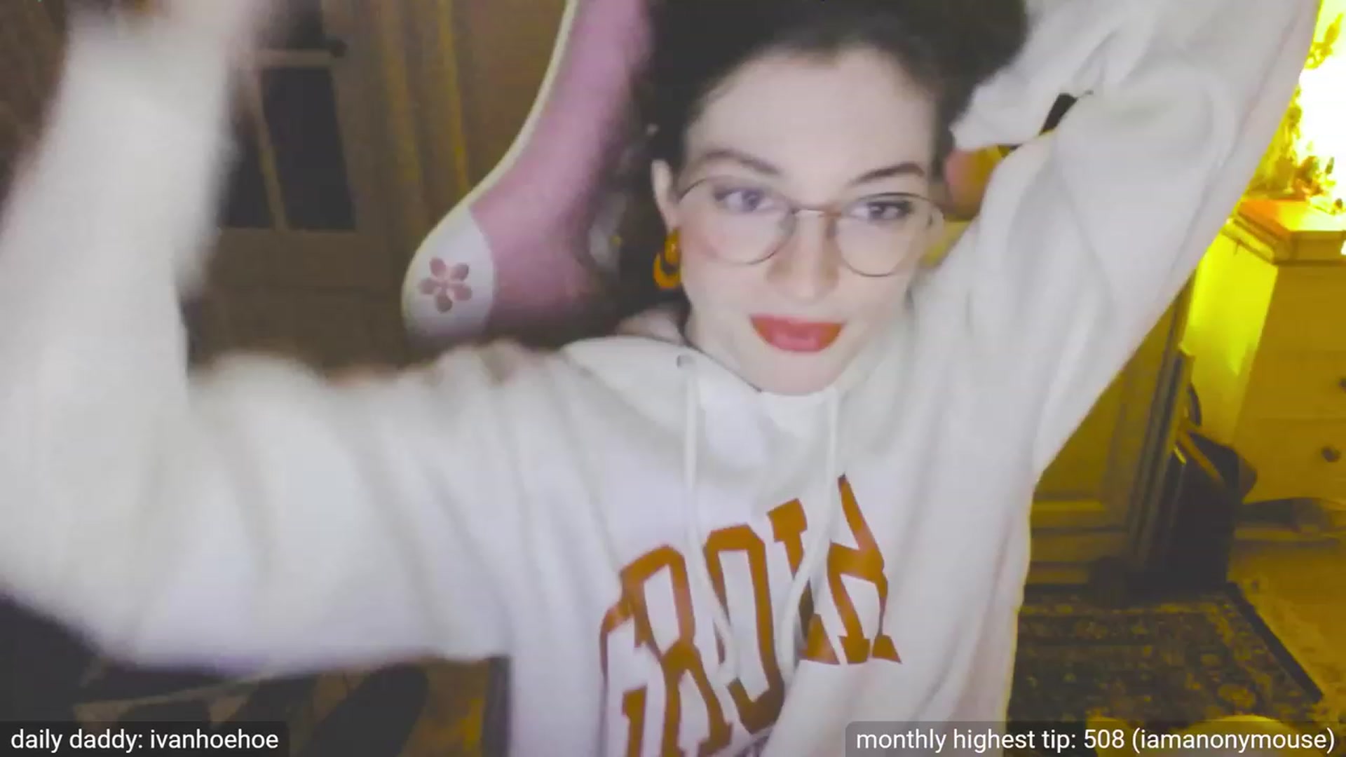 Gallery image thumbnail from viola__'s myfreecams stream on, 09/26/2023, 20:38 image 16 of 20