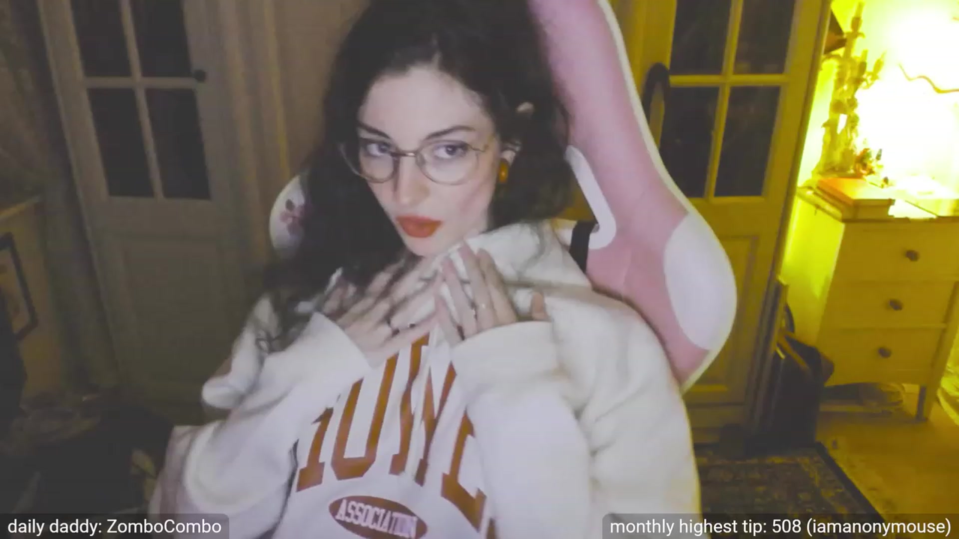 Gallery image thumbnail from viola__'s myfreecams stream on, 09/26/2023, 20:38 image 5 of 20