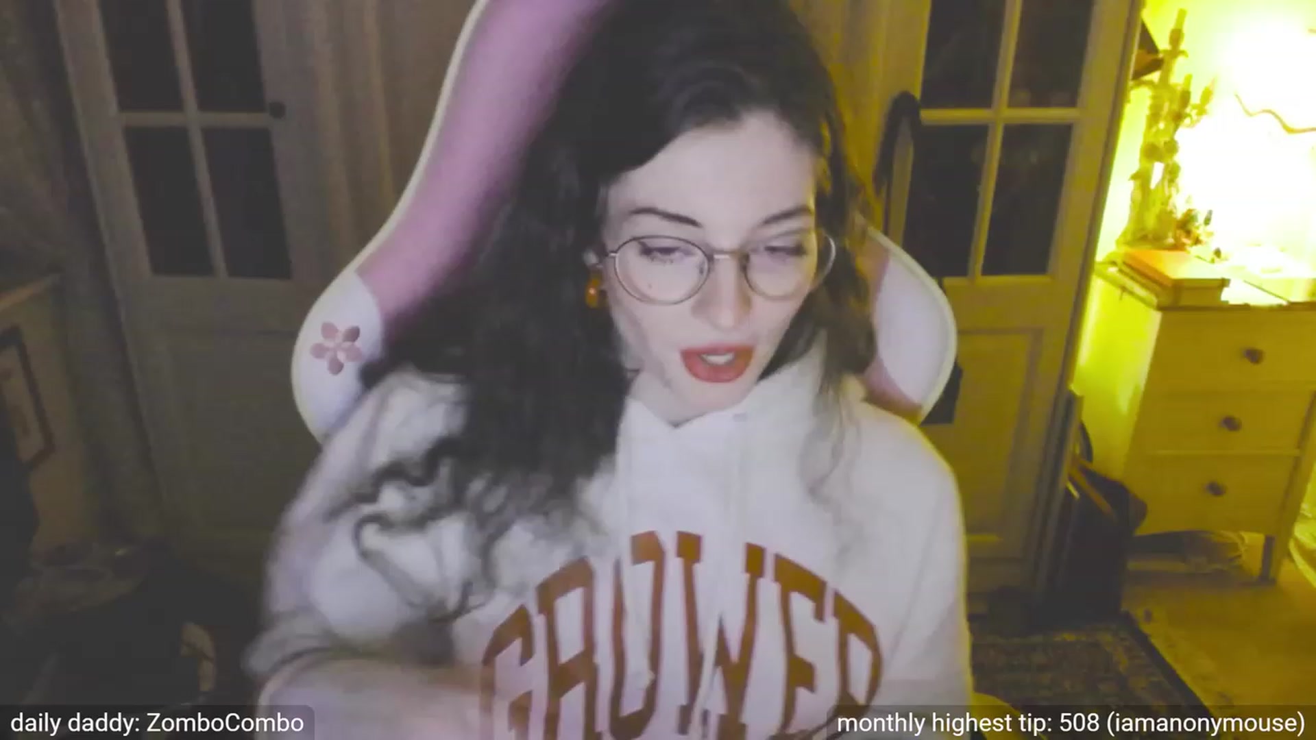 Gallery image thumbnail from viola__'s myfreecams stream on, 09/26/2023, 20:38 image 6 of 20