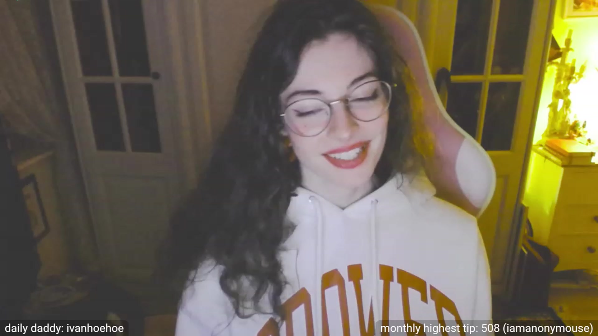 Gallery image thumbnail from viola__'s myfreecams stream on, 09/26/2023, 20:58 image 2 of 20