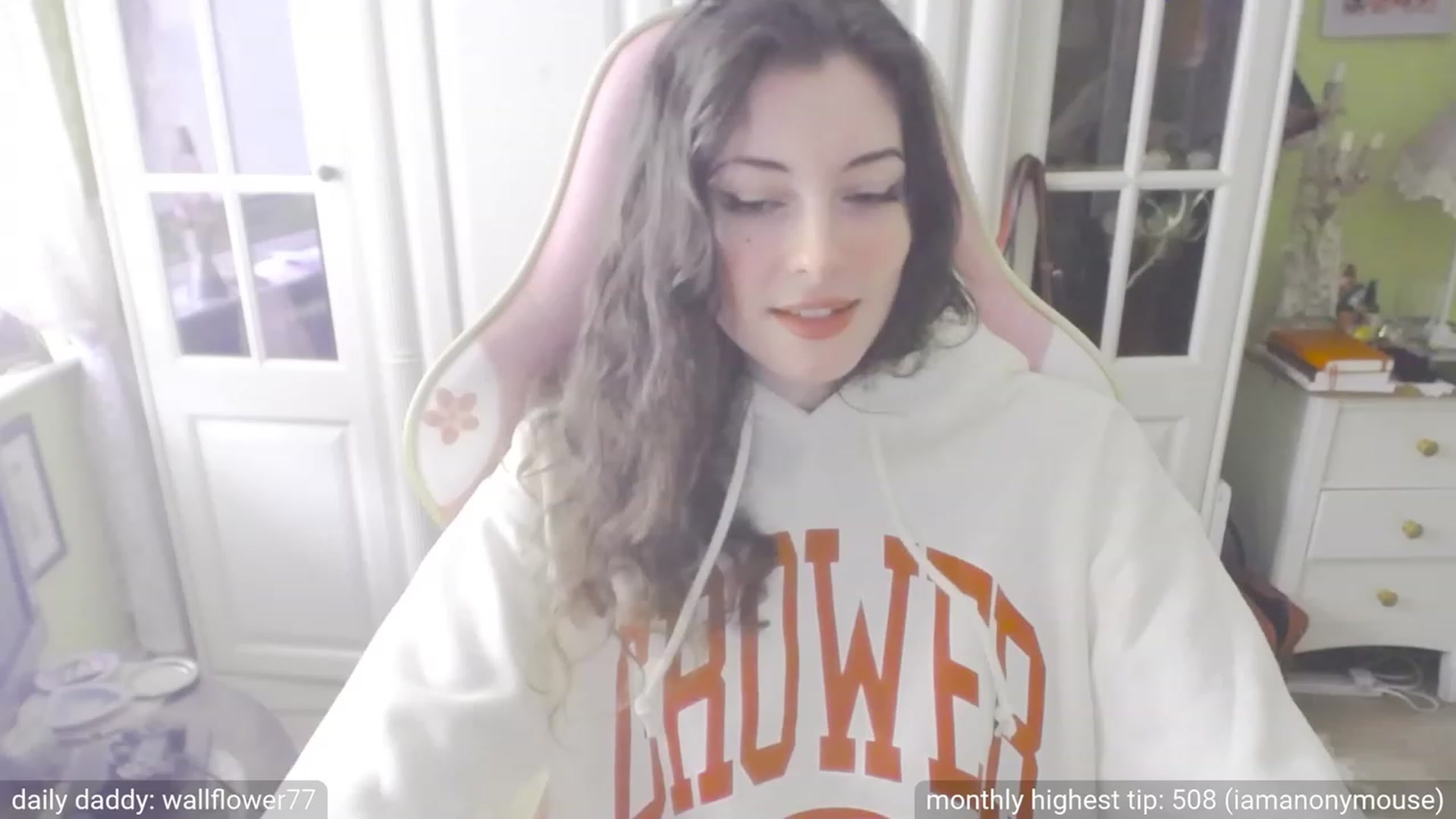 Gallery image thumbnail from viola__'s myfreecams stream on, 09/27/2023, 13:06 image 8 of 20