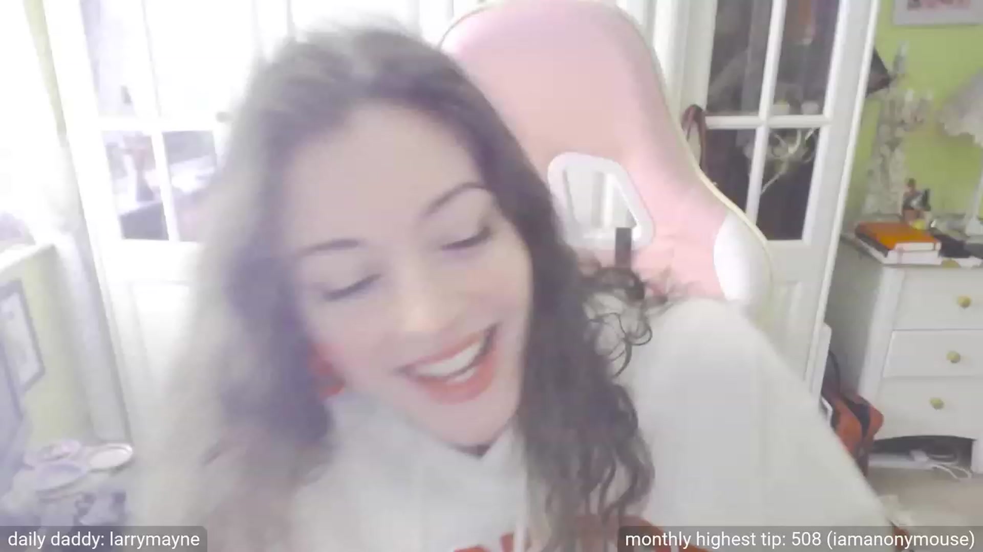 Gallery image thumbnail from viola__'s myfreecams stream on, 09/27/2023, 13:06 image 11 of 20