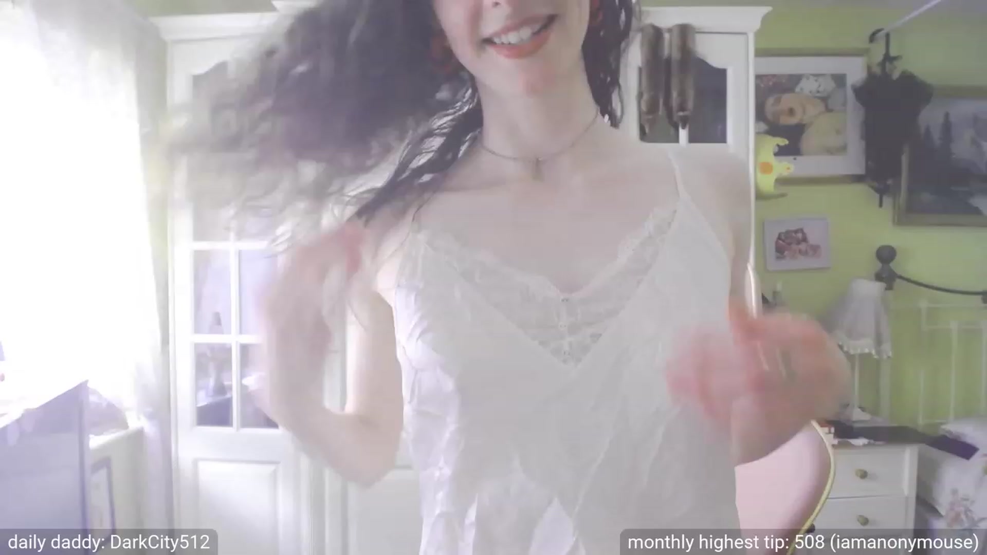Gallery image thumbnail from viola__'s myfreecams stream on, 09/27/2023, 15:30 image 12 of 20