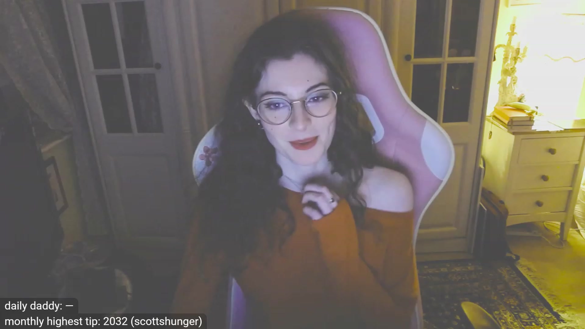 Gallery image thumbnail from viola__'s myfreecams stream on, 10/24/2023, 20:51 image 1 of 20
