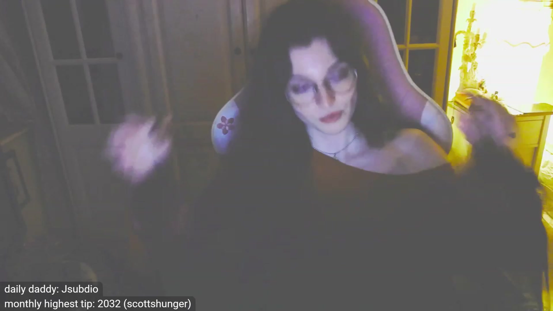 Gallery image thumbnail from viola__'s myfreecams stream on, 10/24/2023, 20:51 image 17 of 20