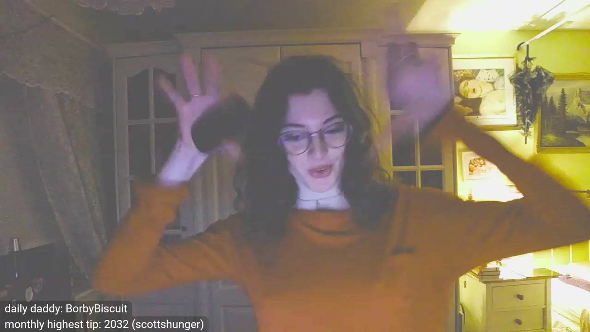 Gallery image thumbnail from viola__'s myfreecams stream on, 10/24/2023, 21:07 image 11 of 20