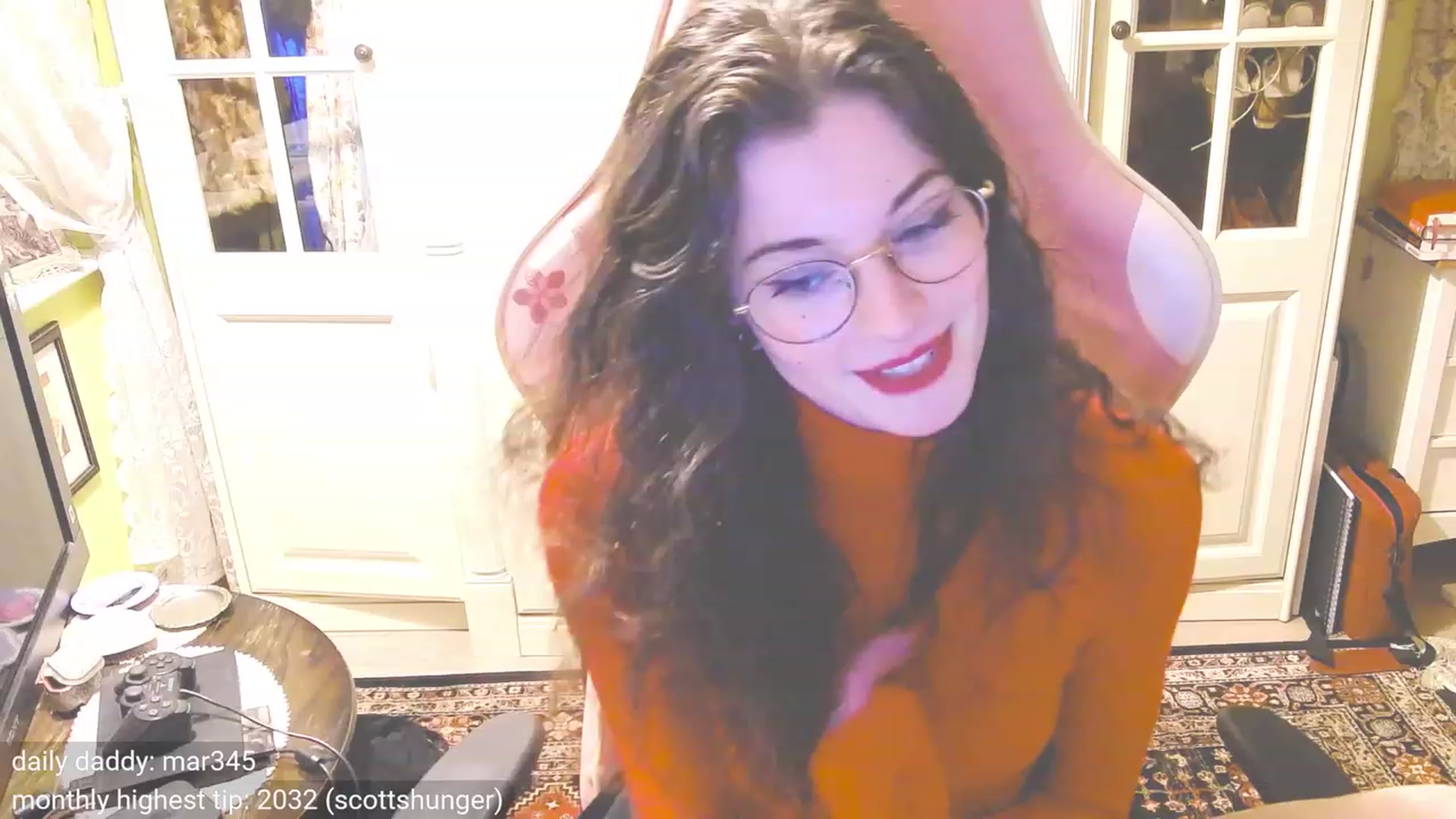 Gallery image thumbnail from viola__'s myfreecams stream on, 10/25/2023, 20:41 image 4 of 20