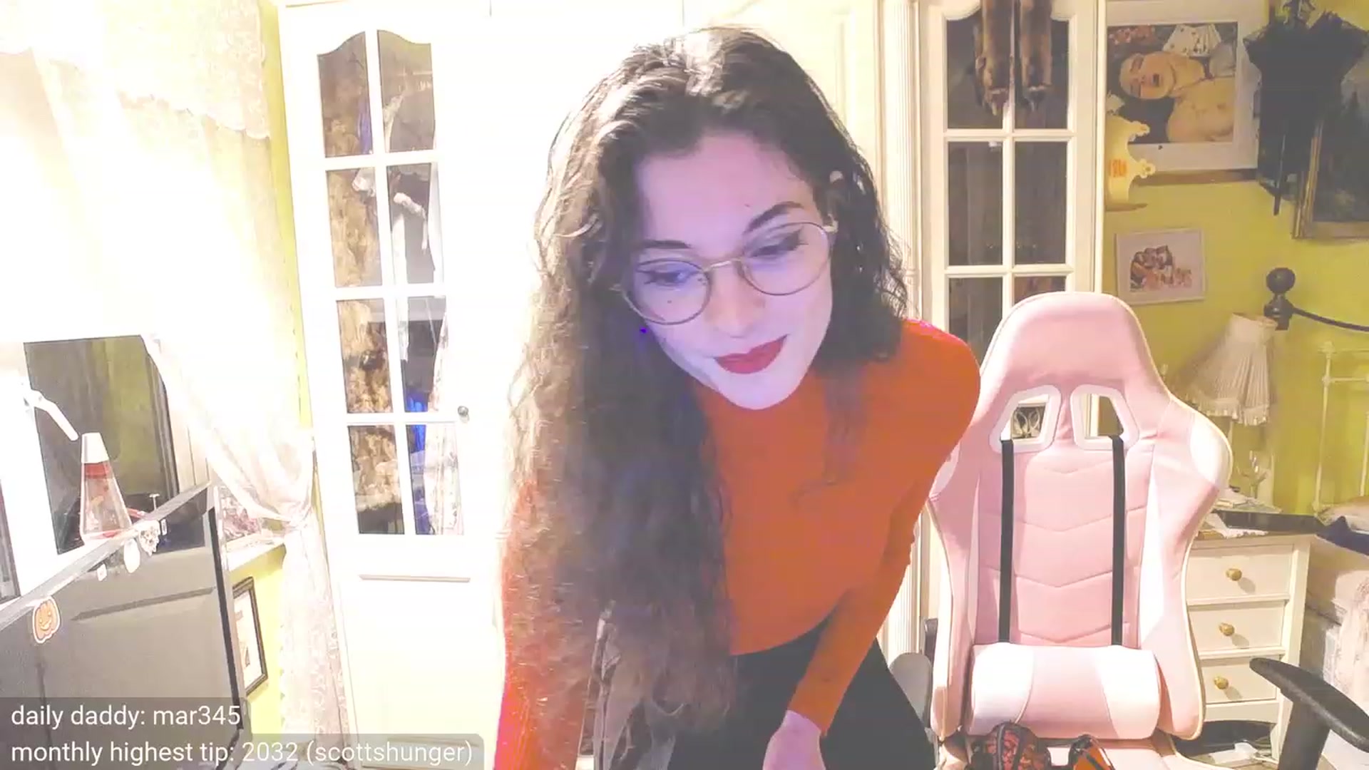 Gallery image thumbnail from viola__'s myfreecams stream on, 10/25/2023, 20:41 image 5 of 20