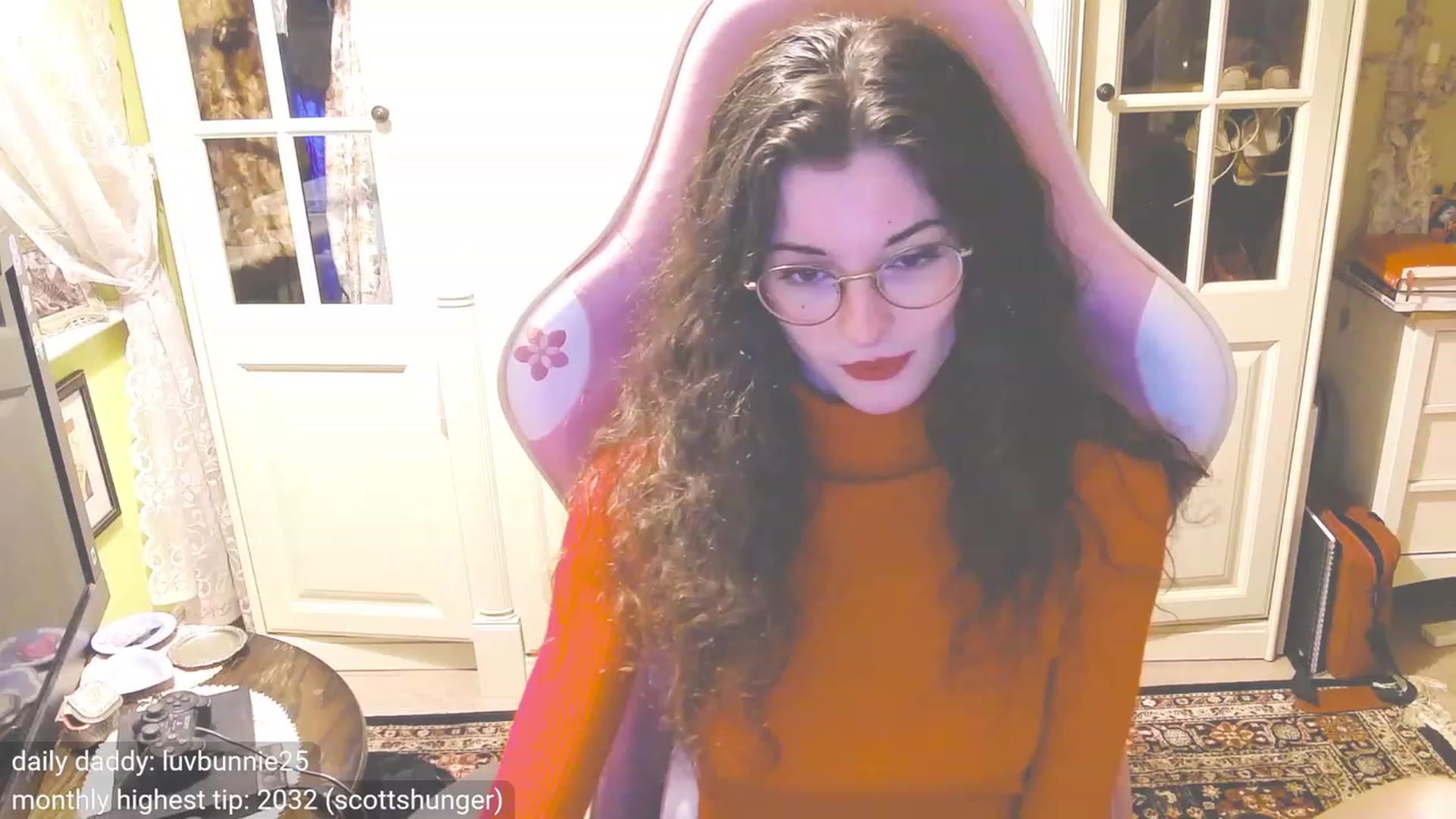 Gallery image thumbnail from viola__'s myfreecams stream on, 10/25/2023, 20:41 image 3 of 20