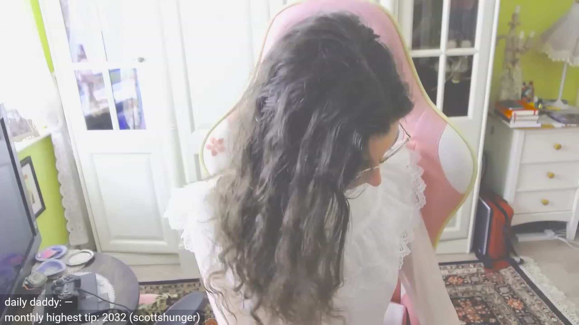Gallery image thumbnail from viola__'s myfreecams stream on, 10/26/2023, 13:34 image 5 of 20