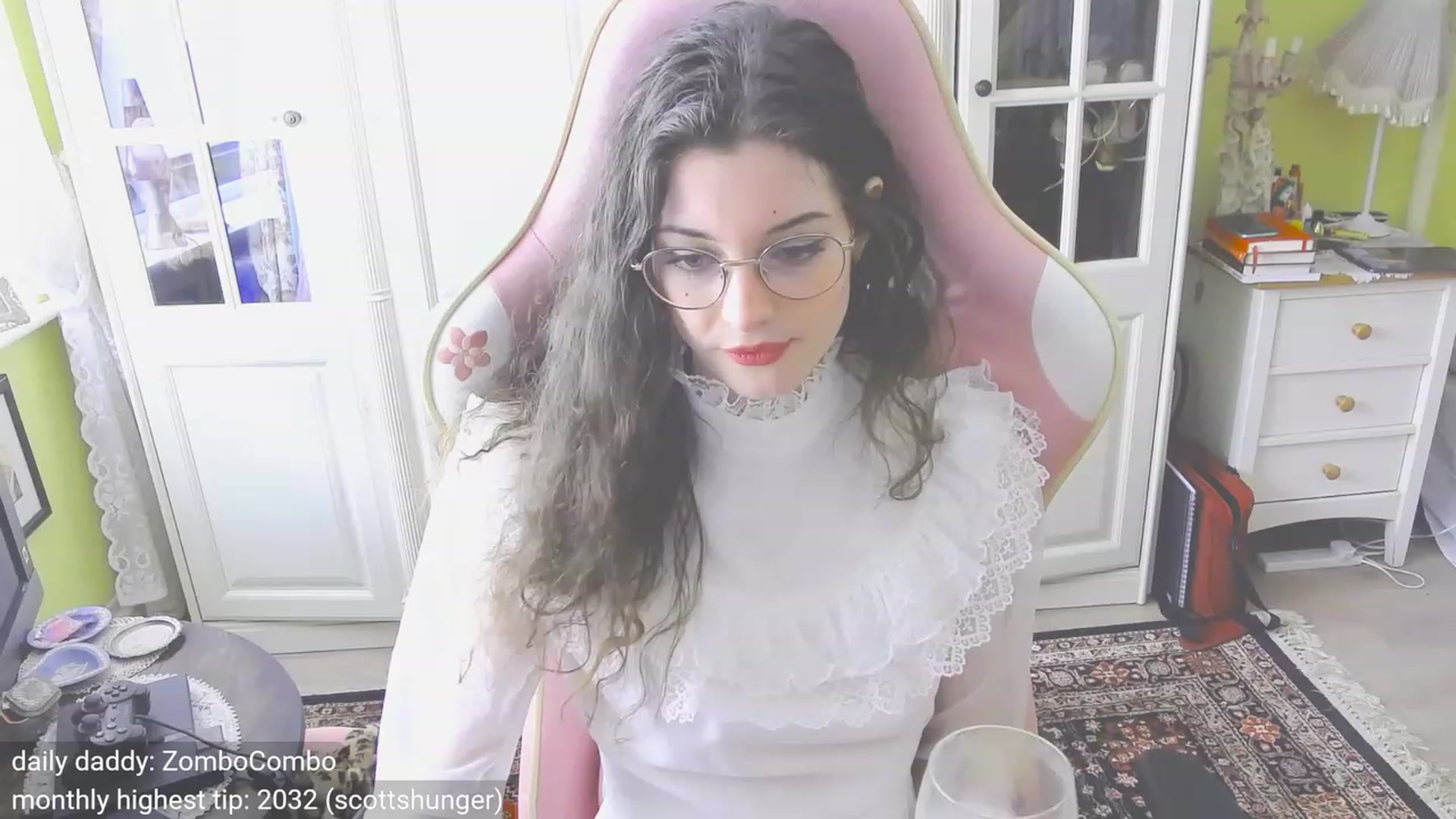 Gallery image thumbnail from viola__'s myfreecams stream on, 10/26/2023, 13:34 image 11 of 20